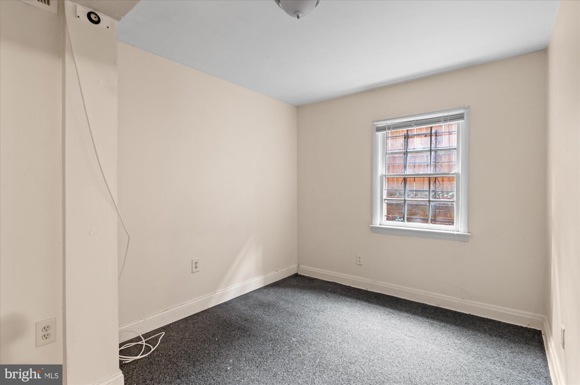 CAPITOL HILL - Commercial Sale