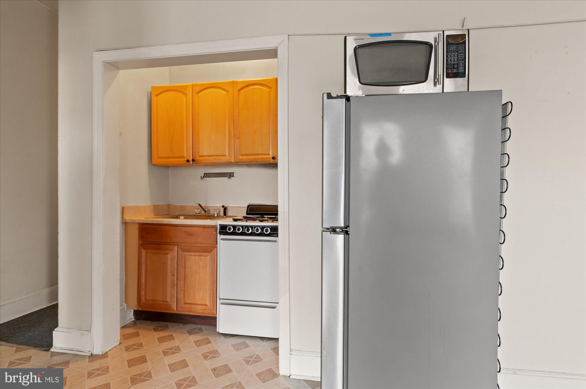 CAPITOL HILL - Commercial Sale