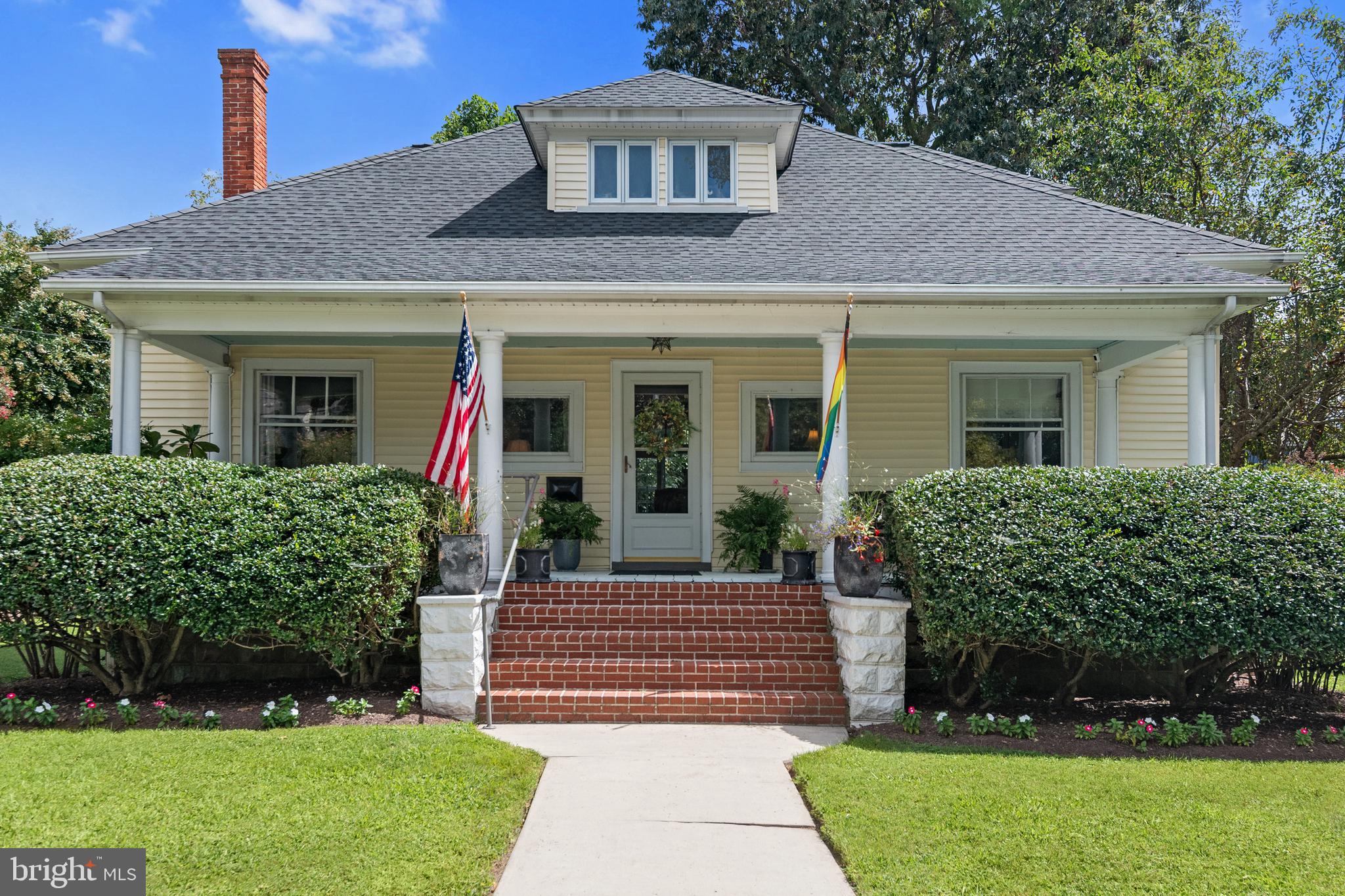 306 OAKLEY STREET