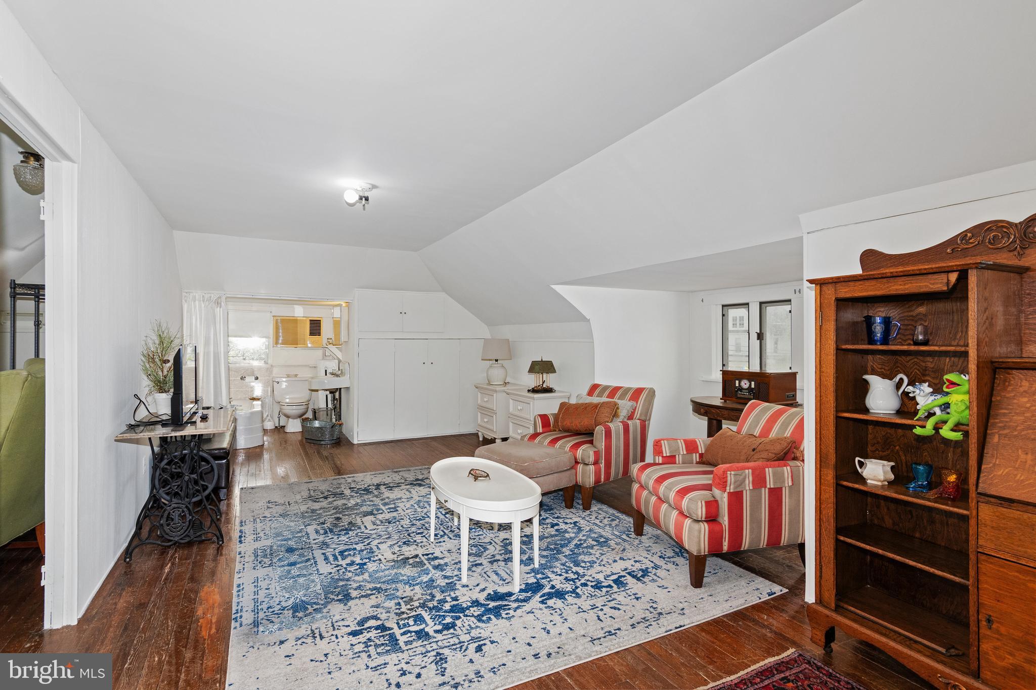 CAMBRIDGE HISTORIC DISTRICT - Residential