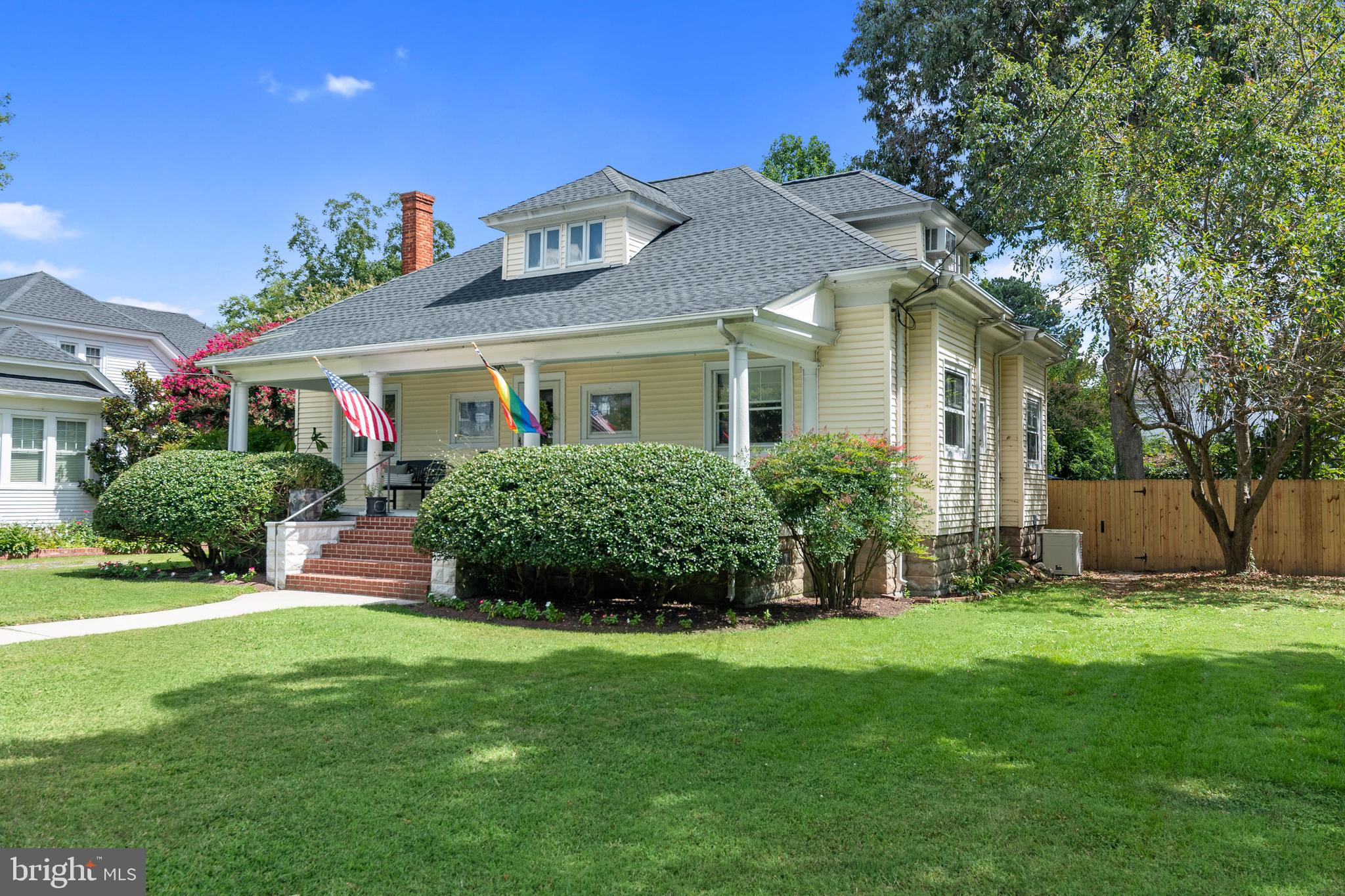 306 OAKLEY STREET