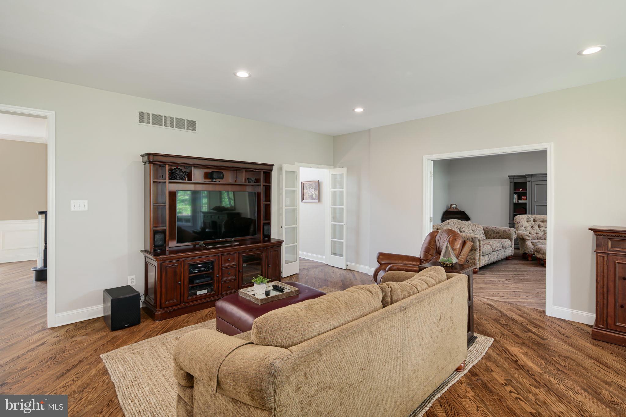 INDIAN SPRINGS - Residential