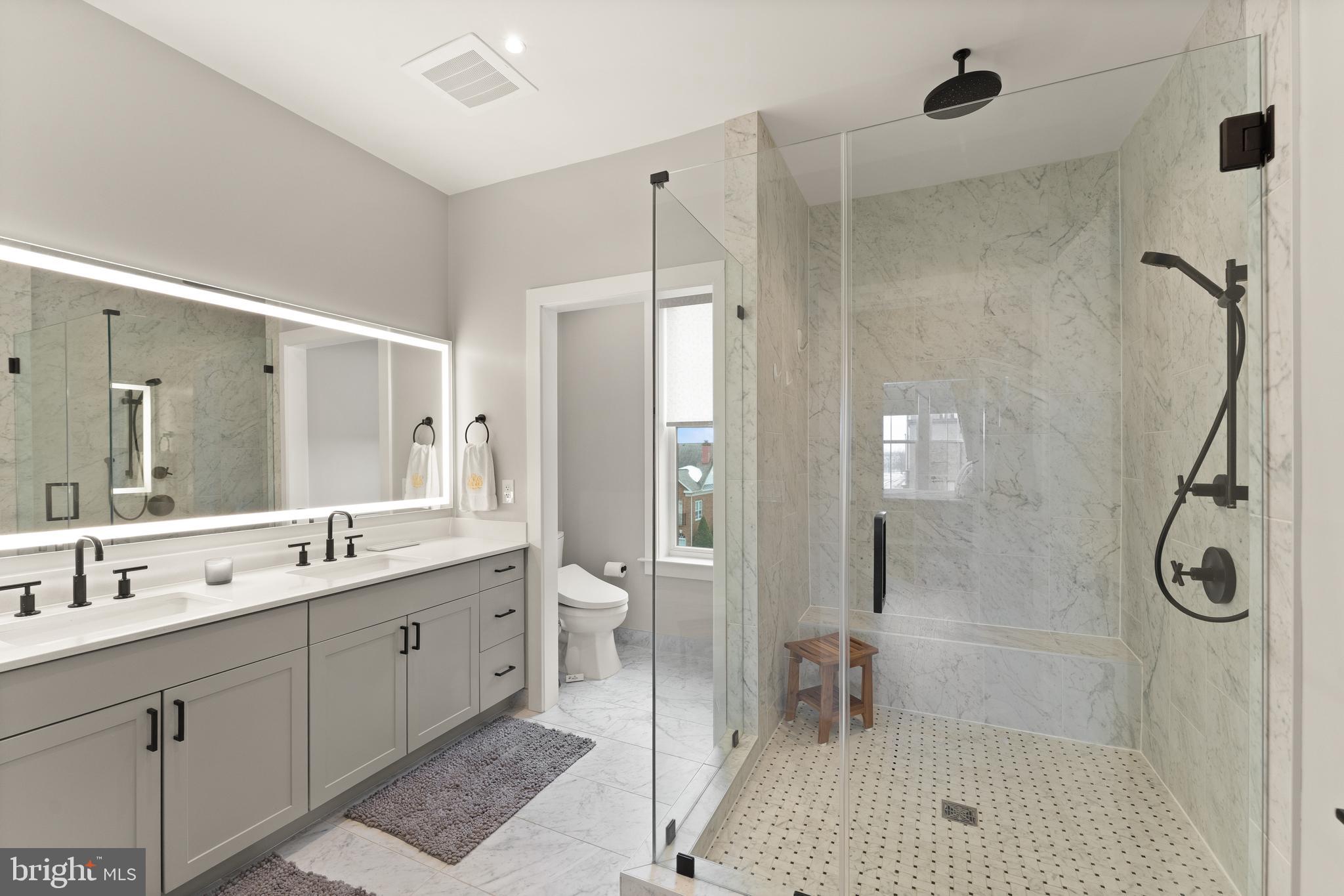 OLD TOWN ALEXANDRIA - Residential