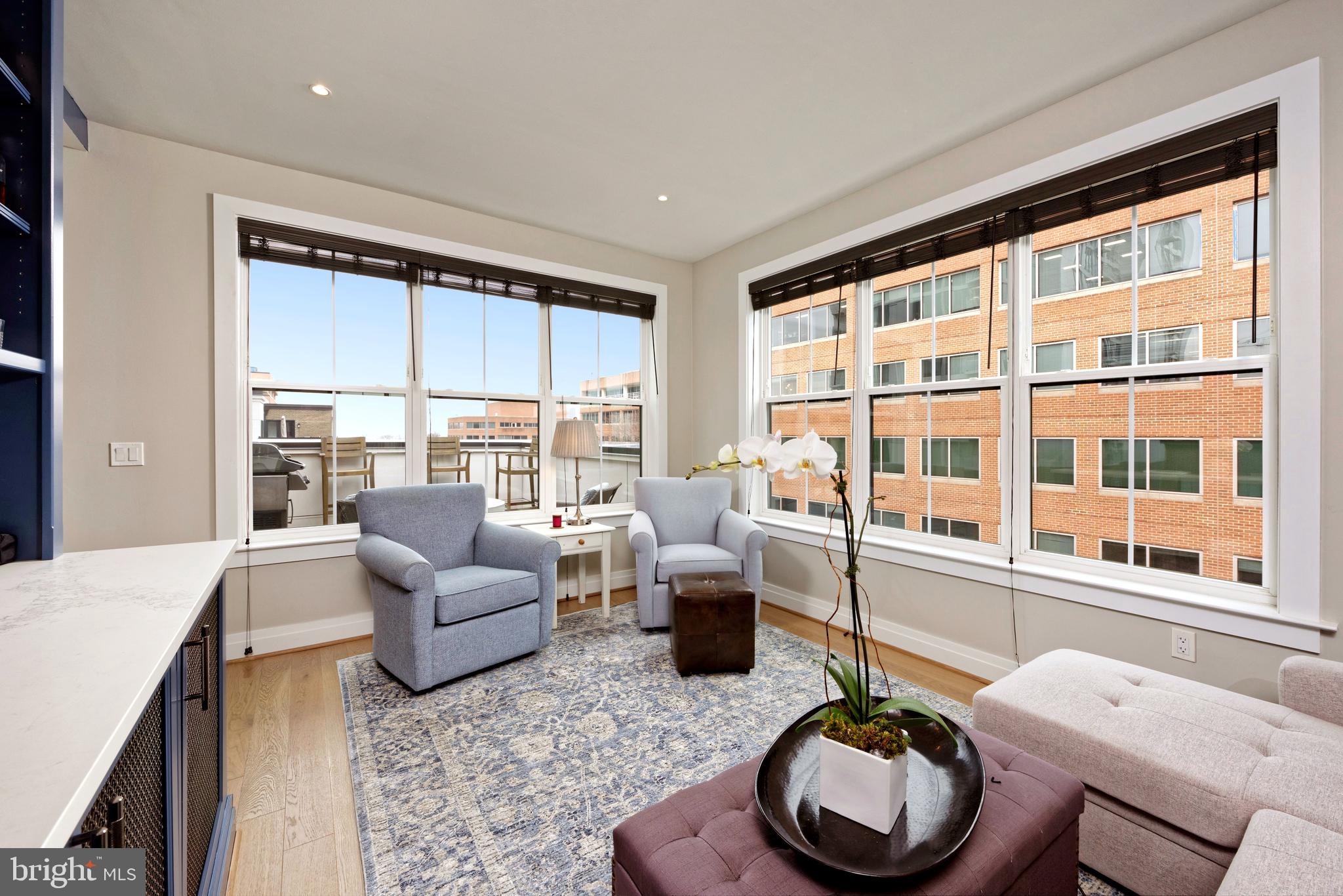 OLD TOWN ALEXANDRIA - Residential