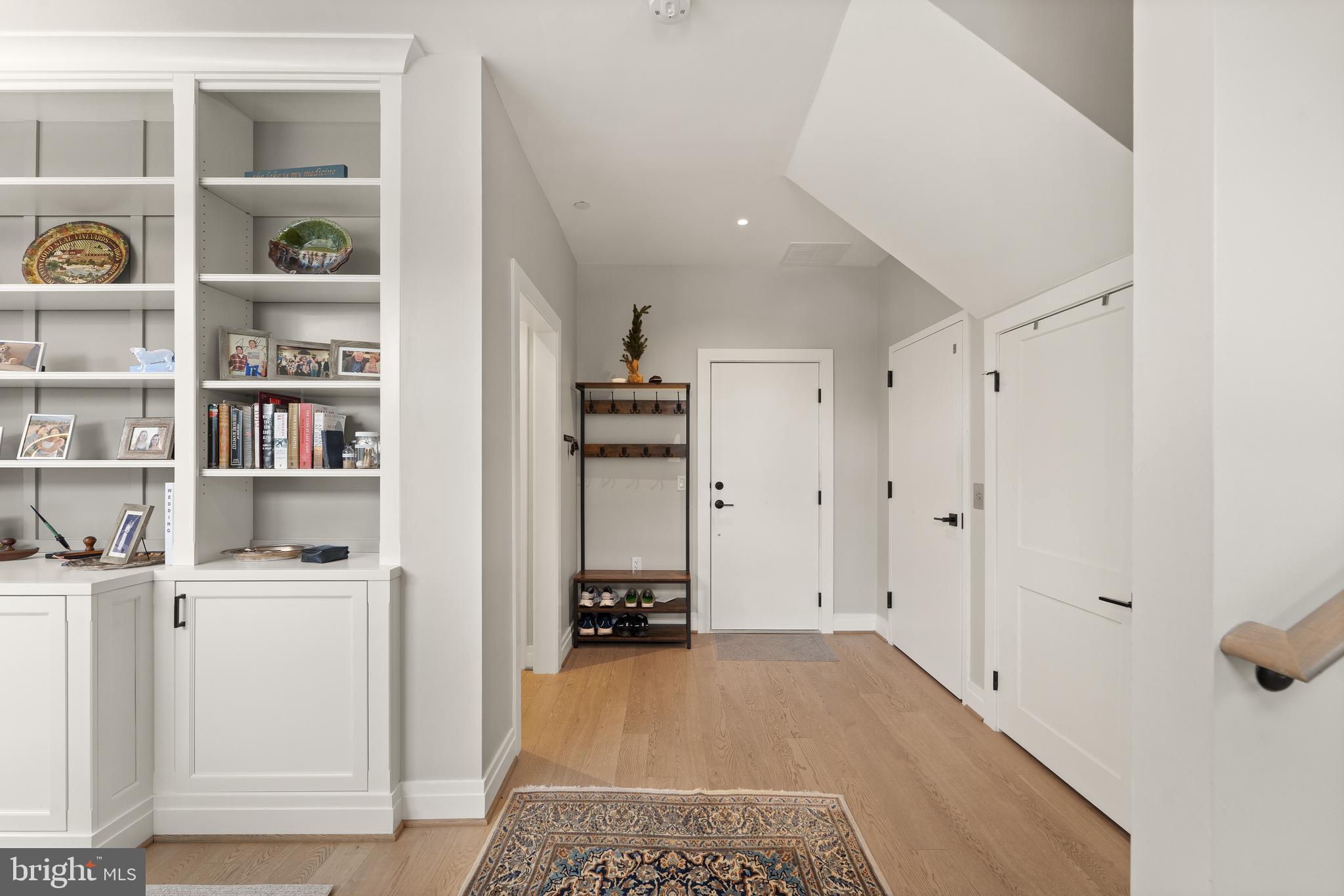 OLD TOWN ALEXANDRIA - Residential