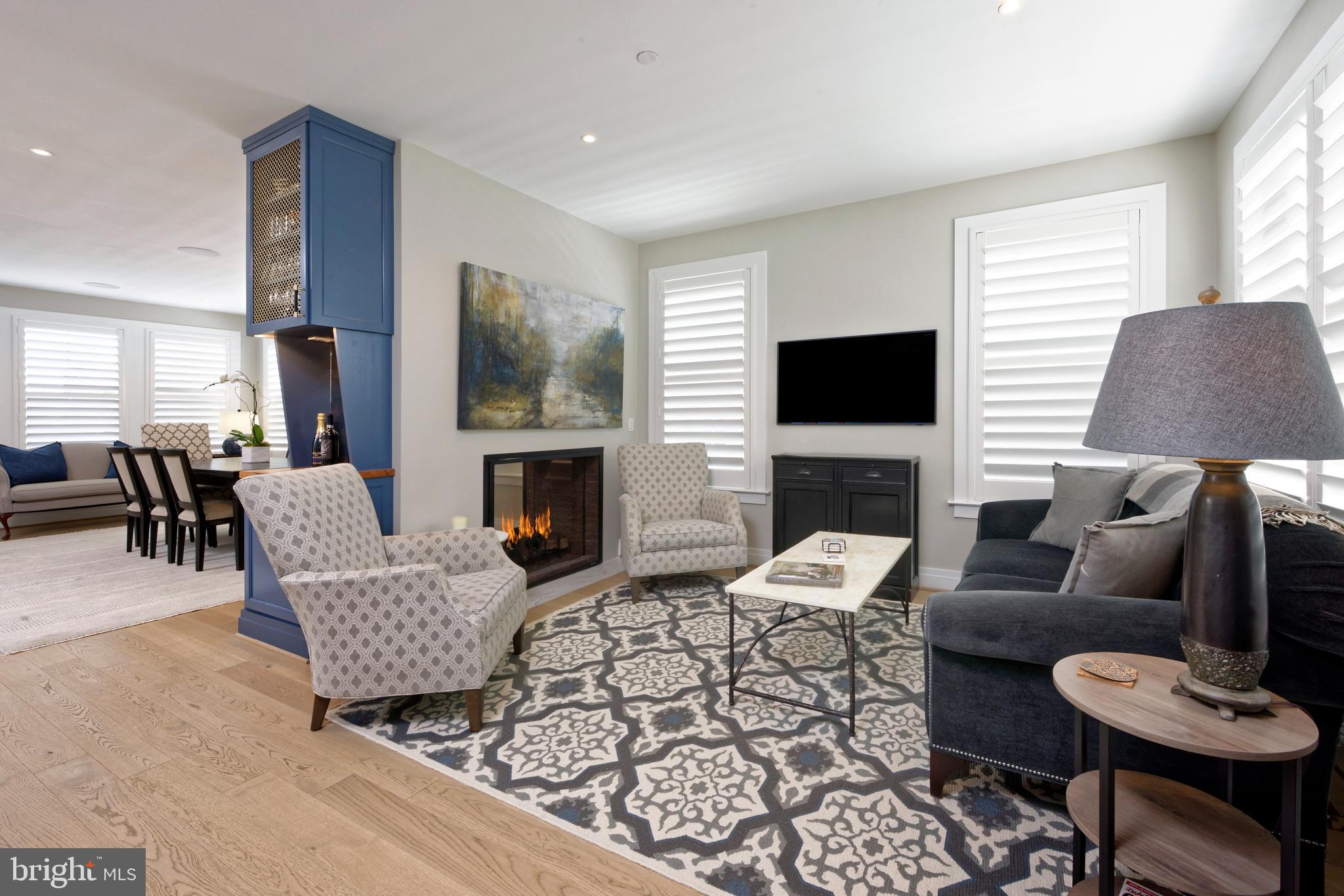 OLD TOWN ALEXANDRIA - Residential