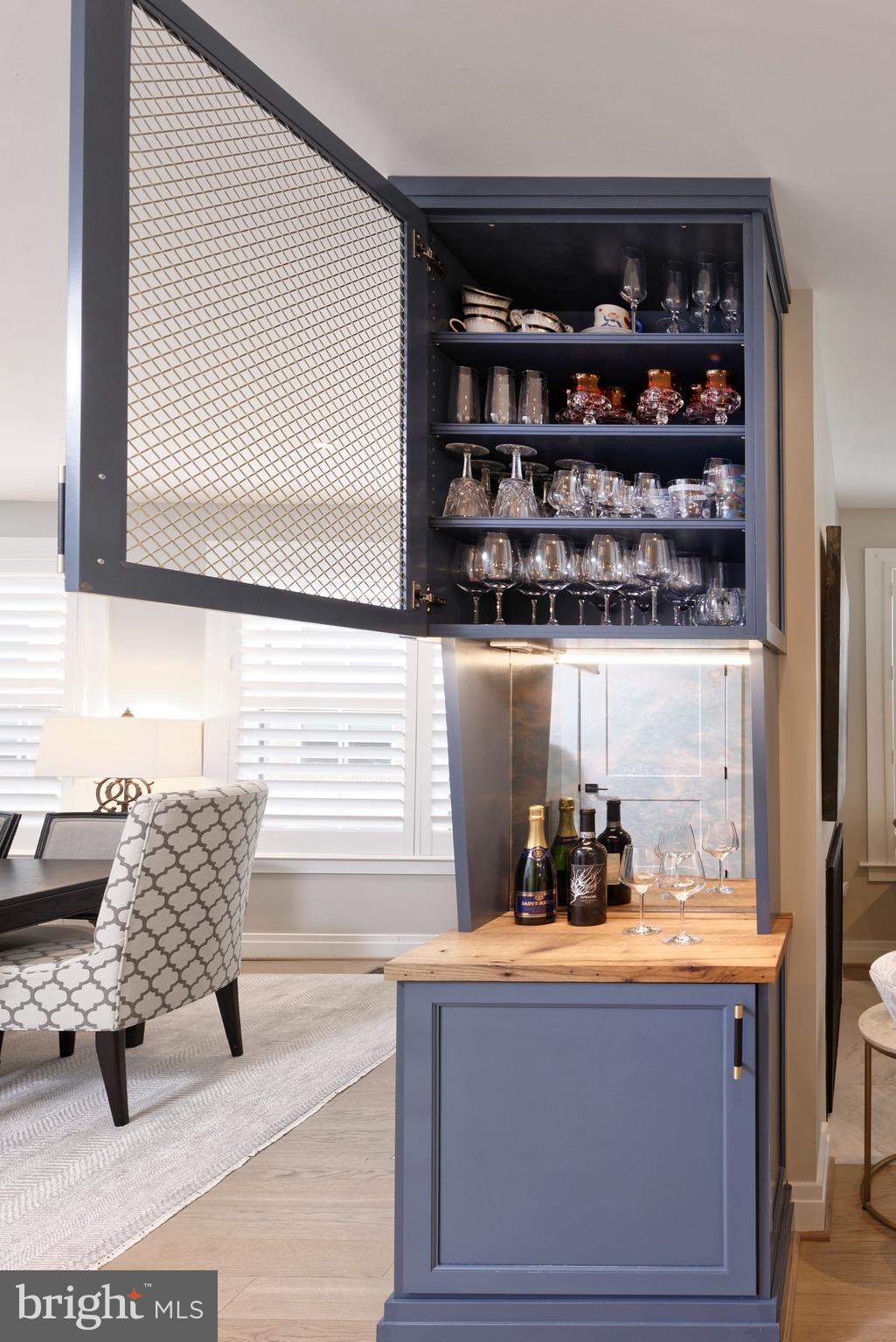 OLD TOWN ALEXANDRIA - Residential