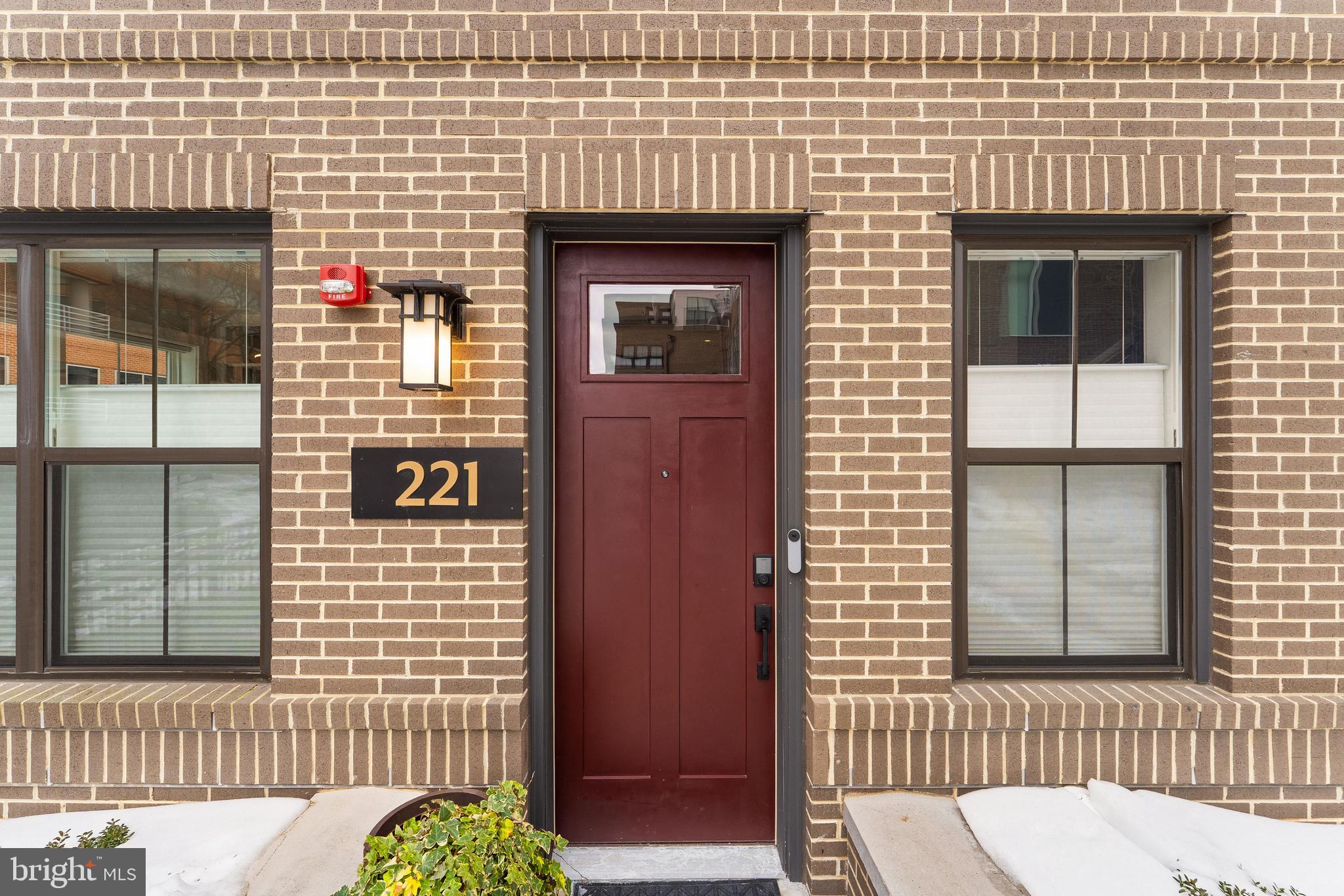 OLD TOWN ALEXANDRIA - Residential