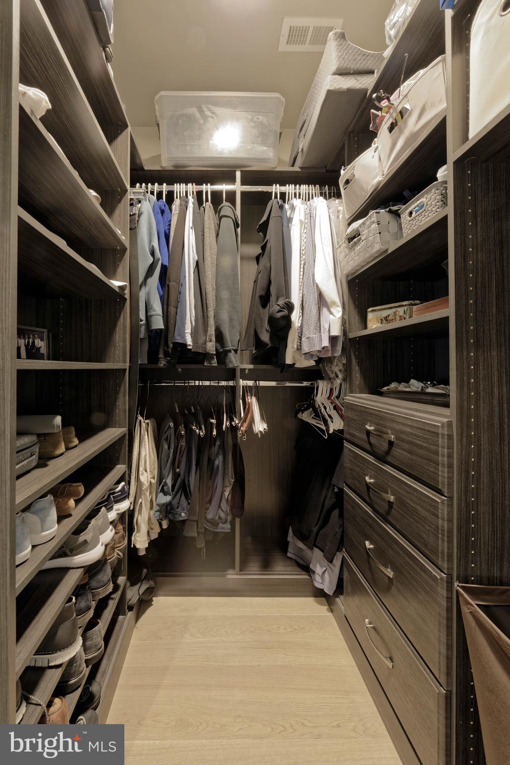 OLD TOWN ALEXANDRIA - Residential