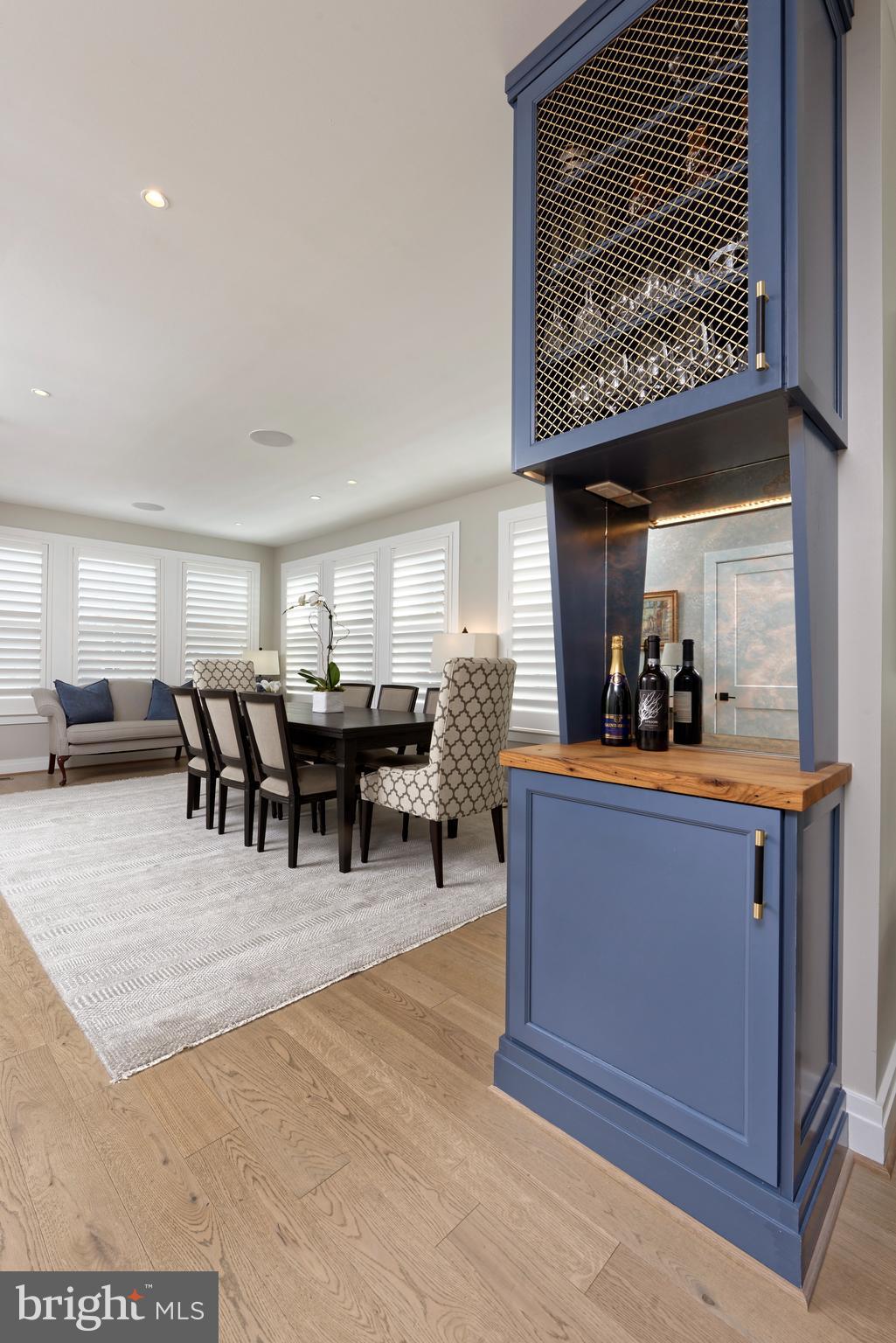 OLD TOWN ALEXANDRIA - Residential