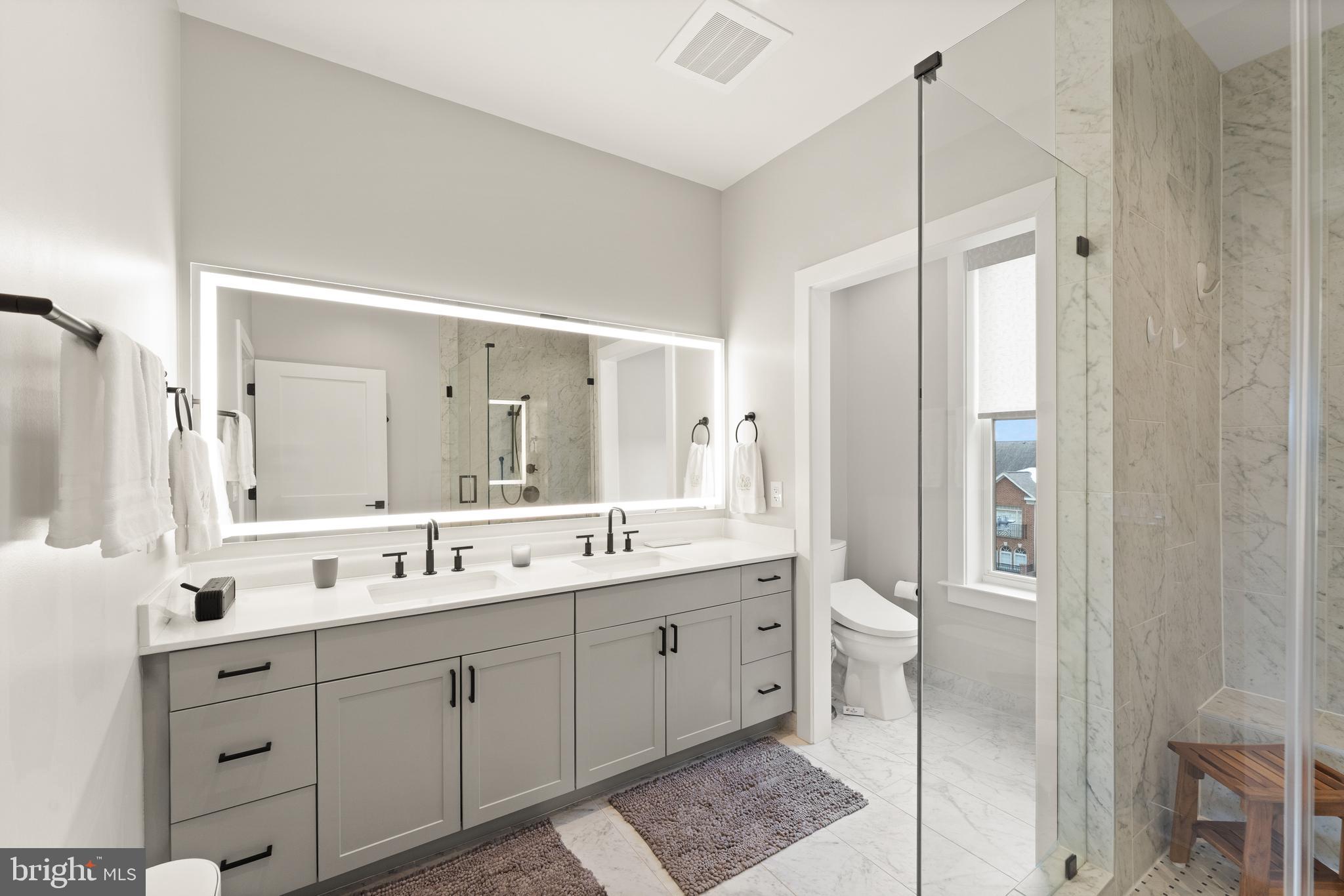 OLD TOWN ALEXANDRIA - Residential