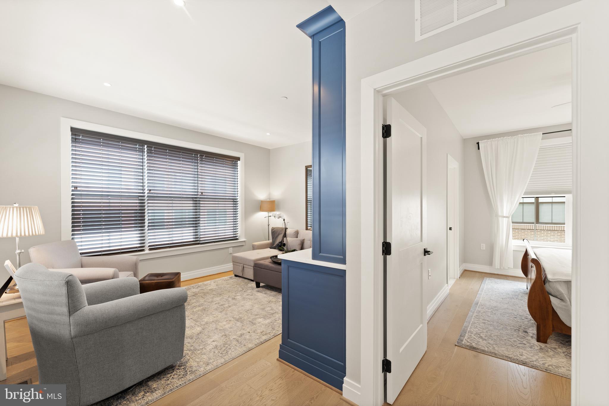 OLD TOWN ALEXANDRIA - Residential