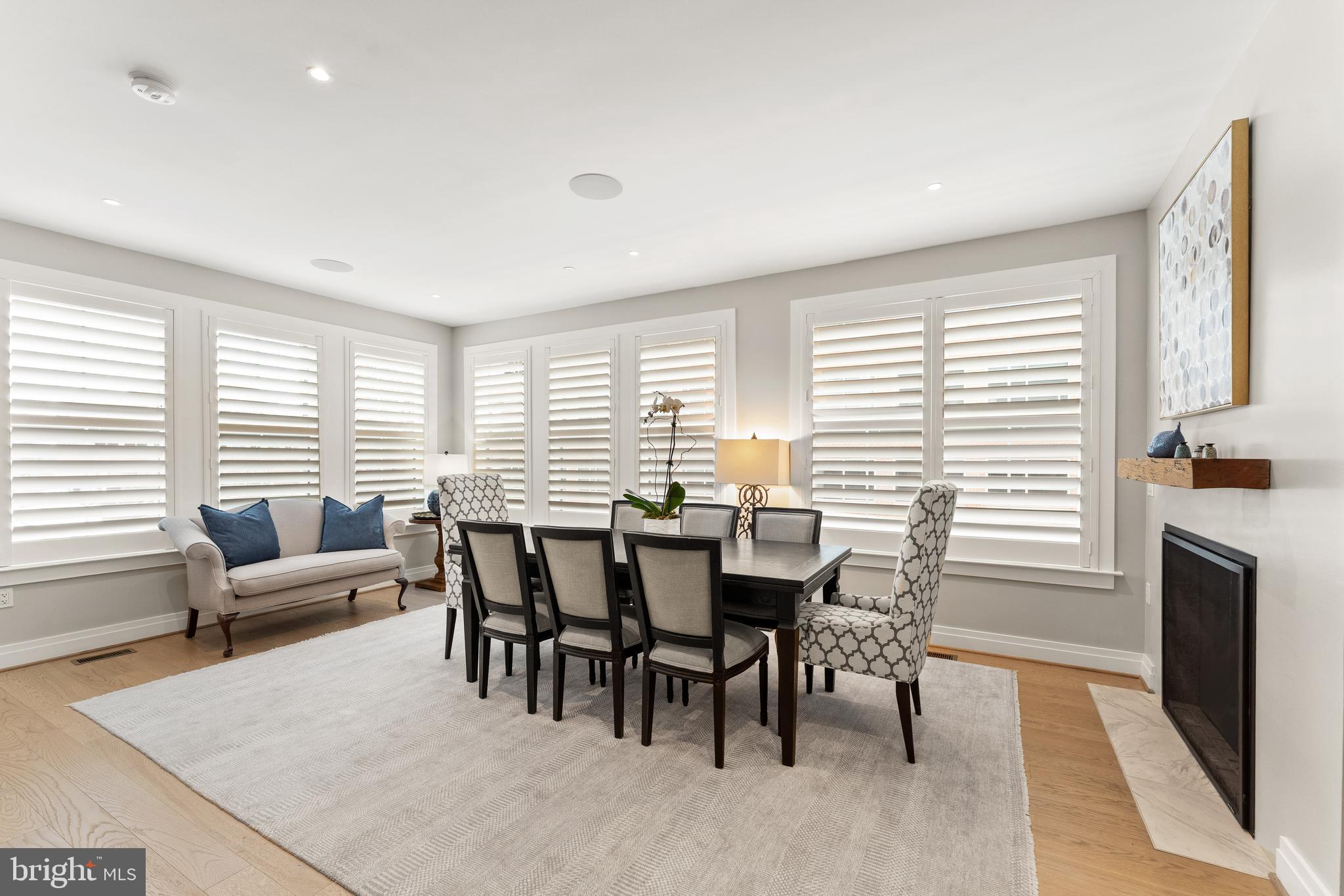 OLD TOWN ALEXANDRIA - Residential