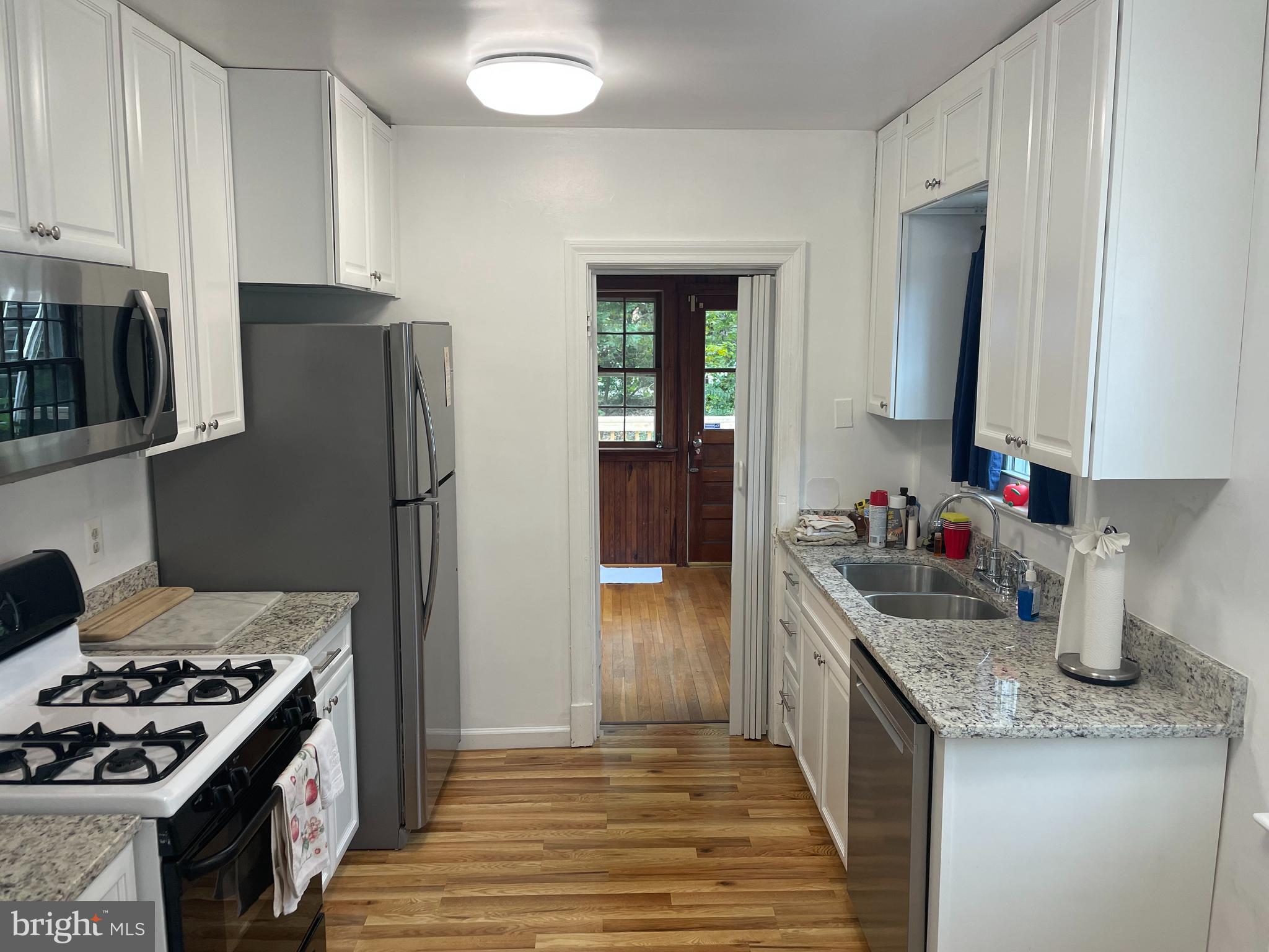 AVON PARK - Residential Lease