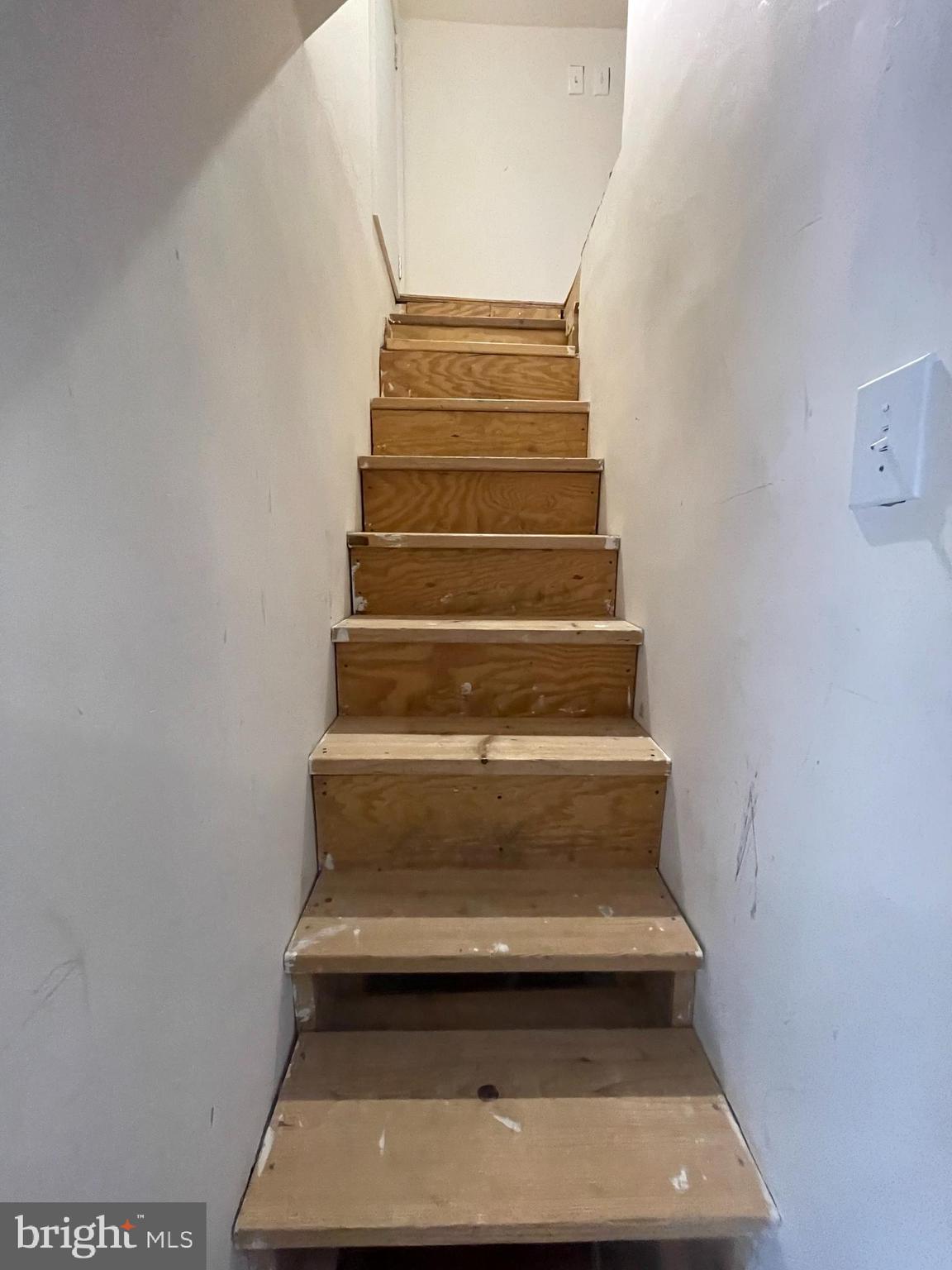 AVON PARK - Residential Lease