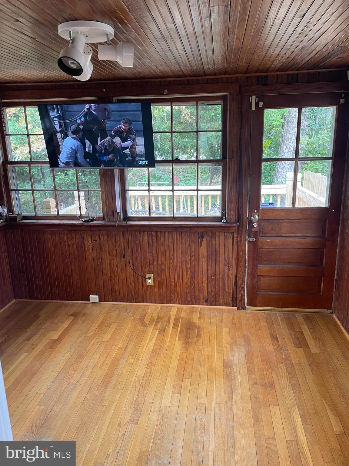 AVON PARK - Residential Lease