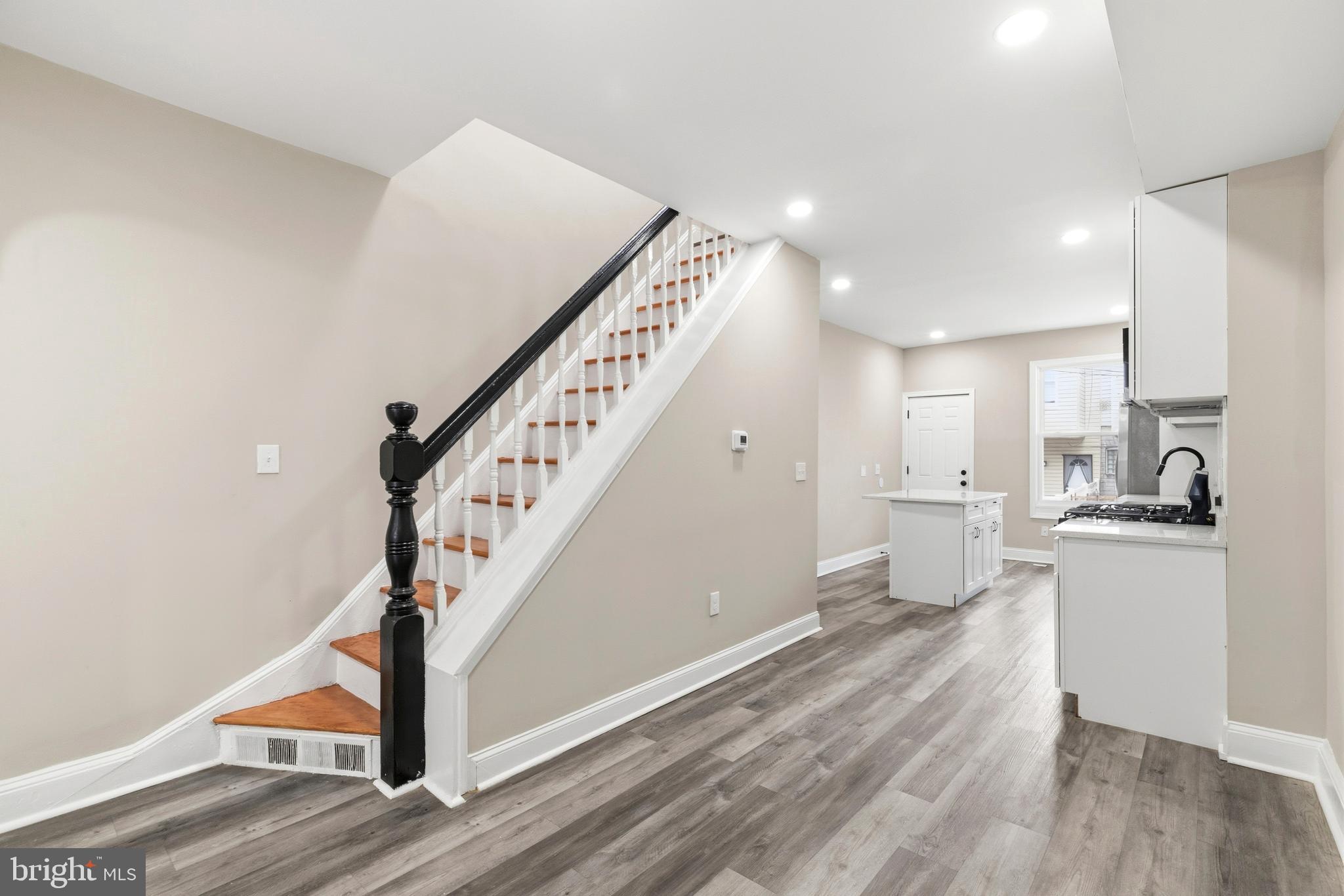 MADISON EASTEND - Residential