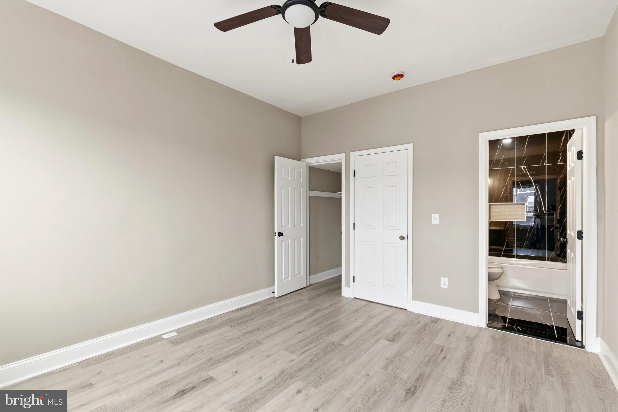 MADISON EASTEND - Residential