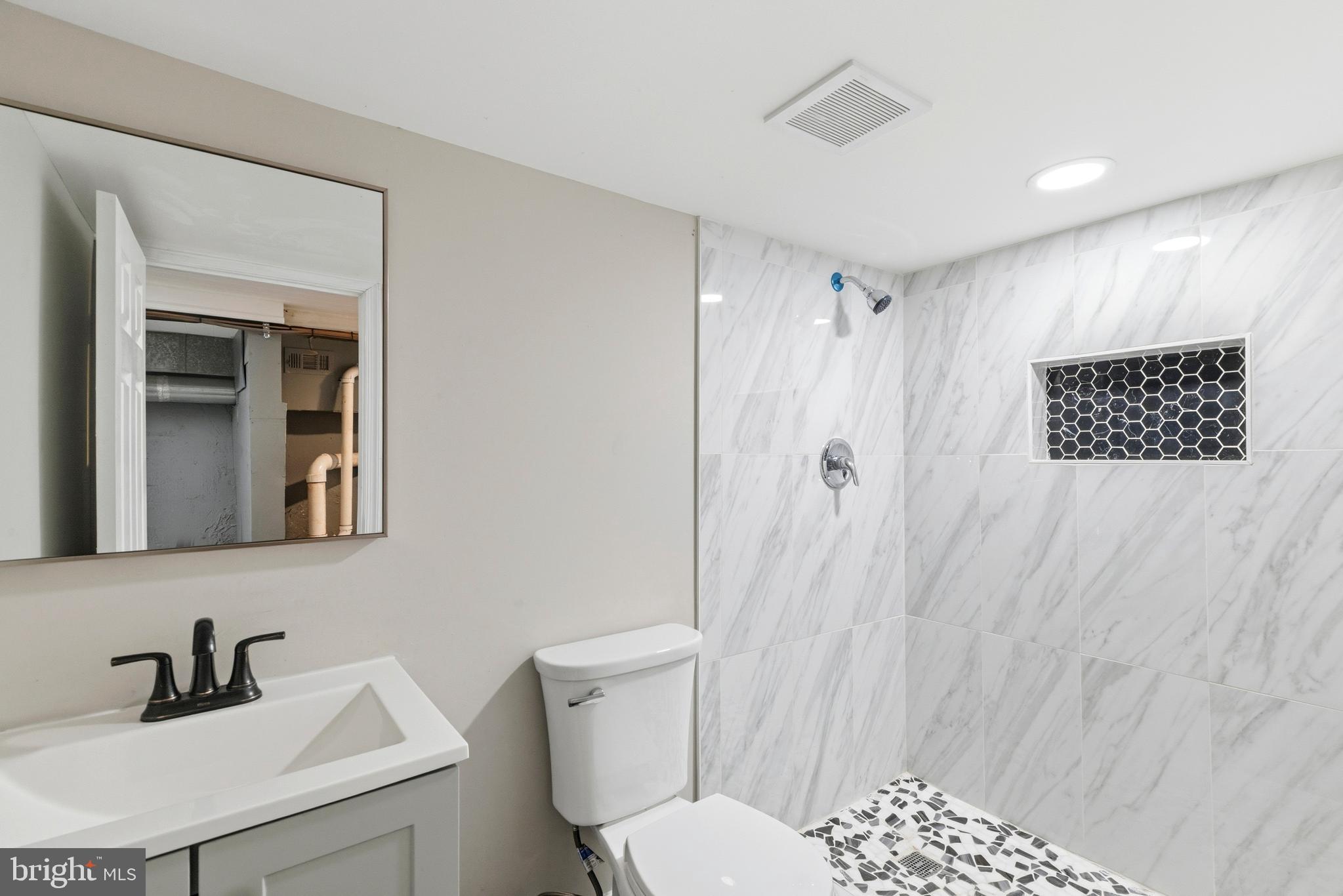 MADISON EASTEND - Residential