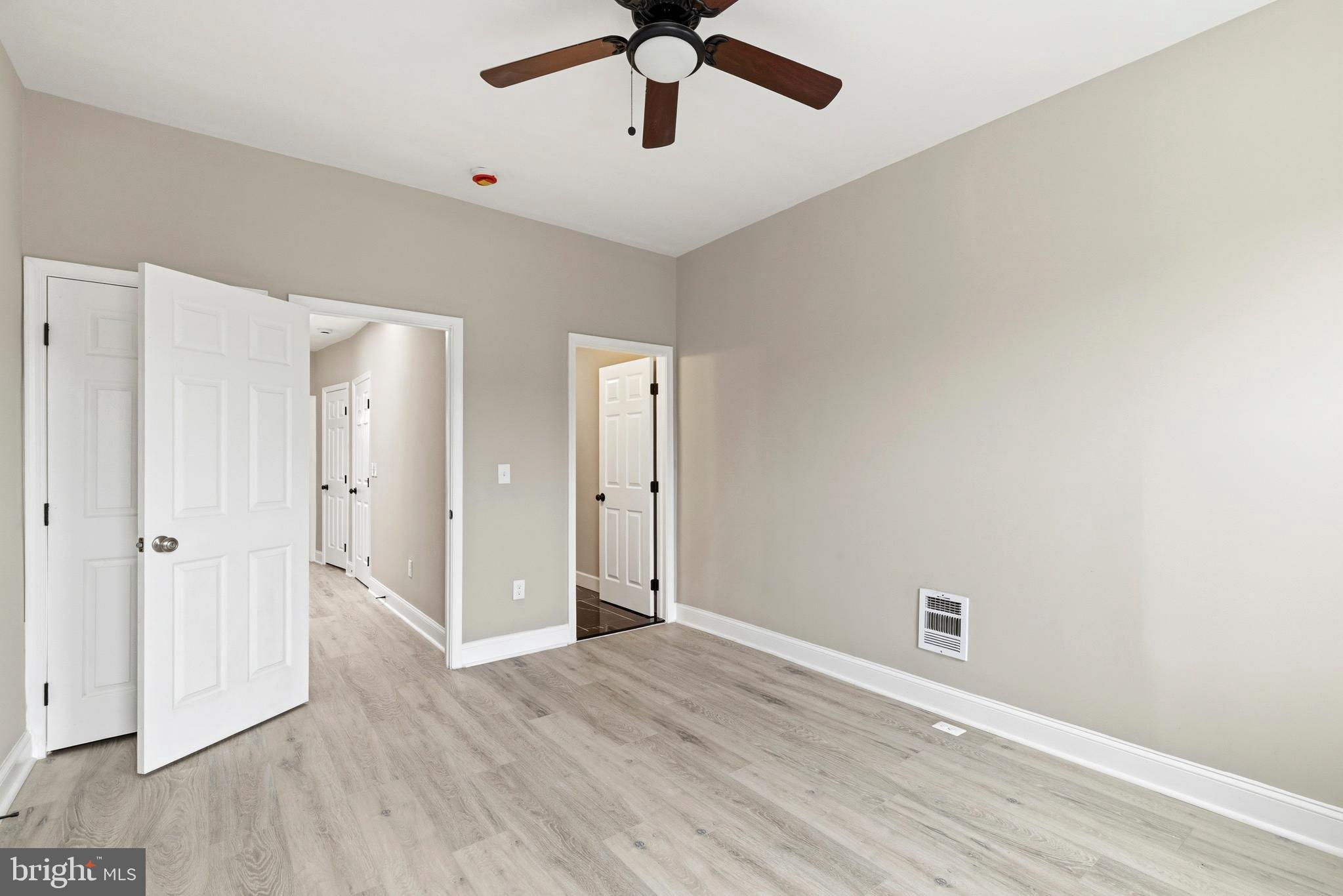 MADISON EASTEND - Residential