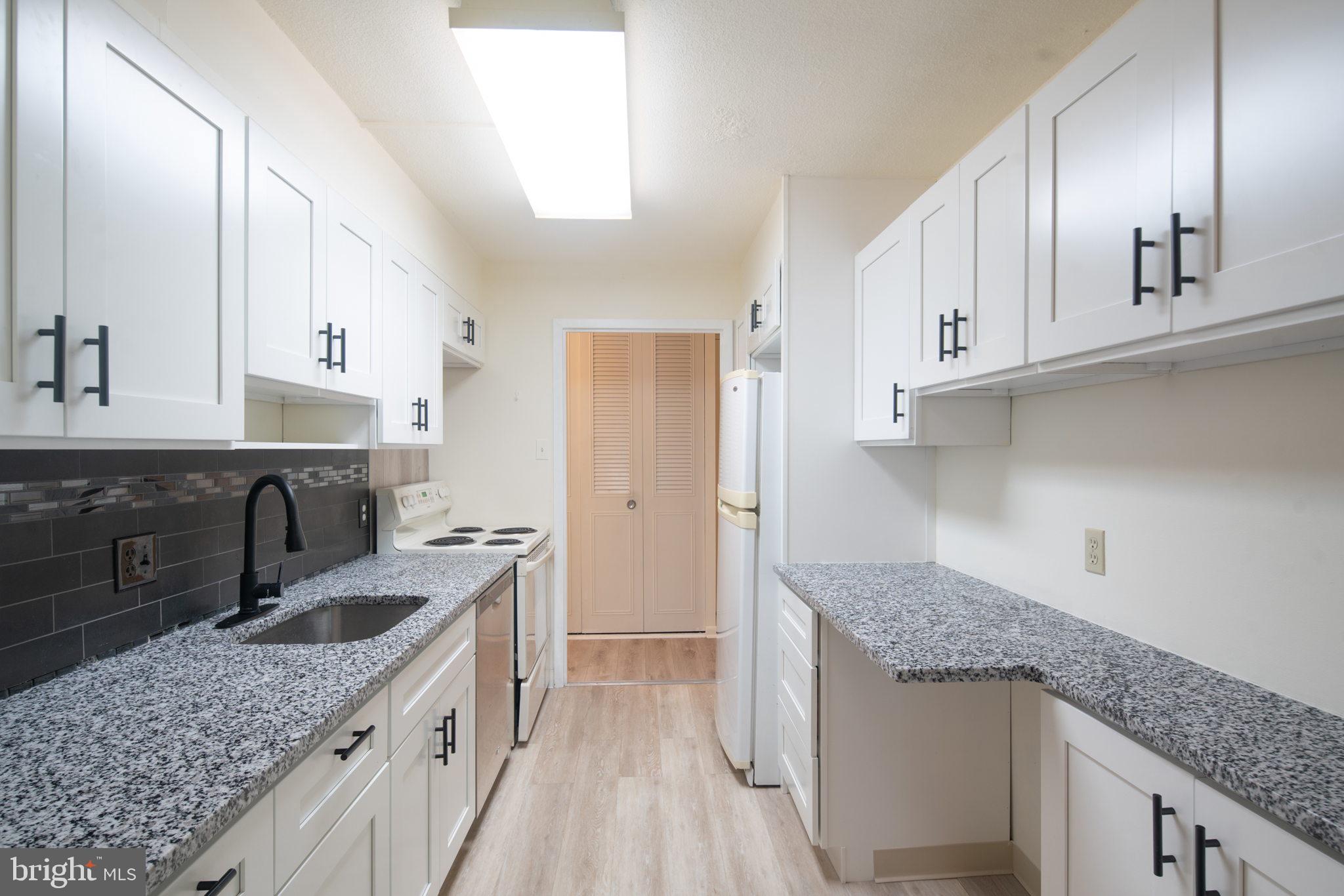 GREEN HILL - Residential