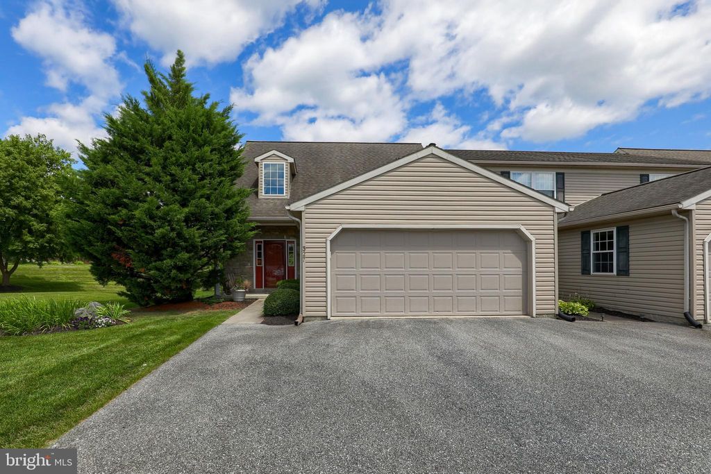Photo of 327 DEERFIELD DR, MOUNT JOY, PA 17552 (MLS # PALA2038566)