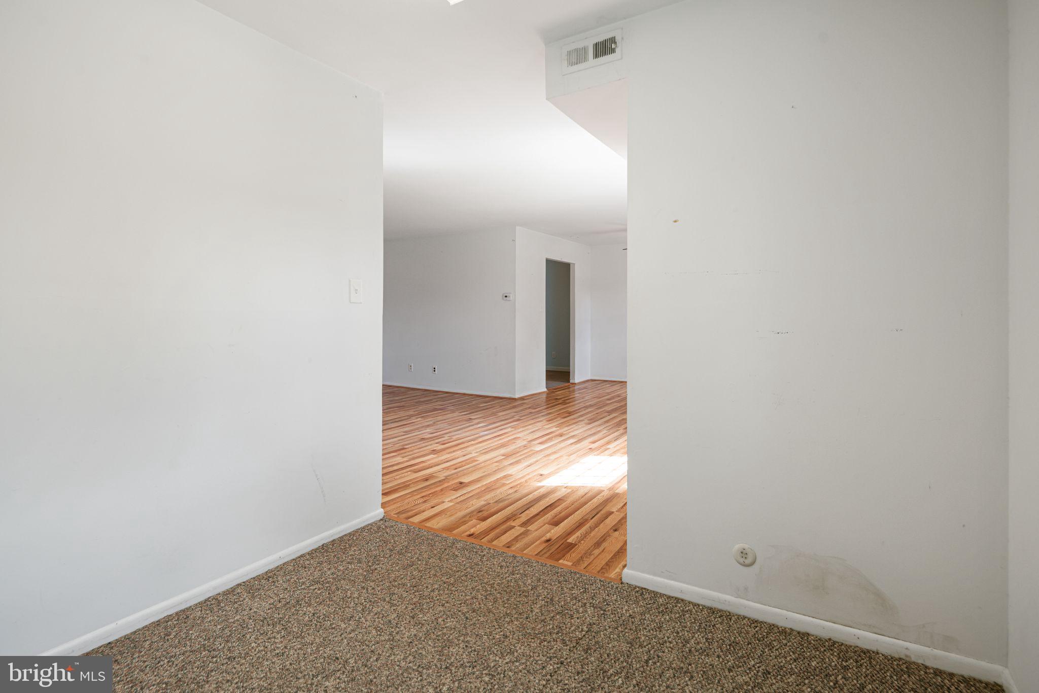 EAST FALLS - Residential