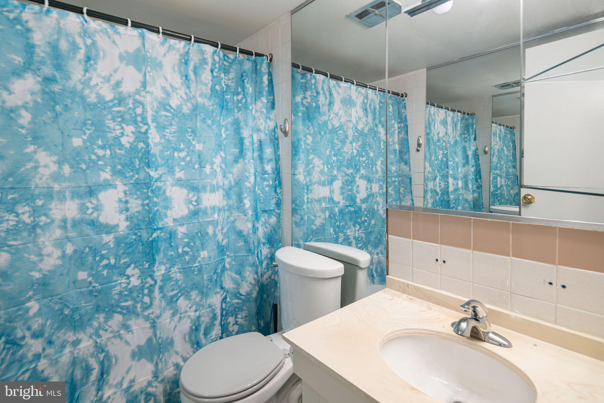 EAST FALLS - Residential