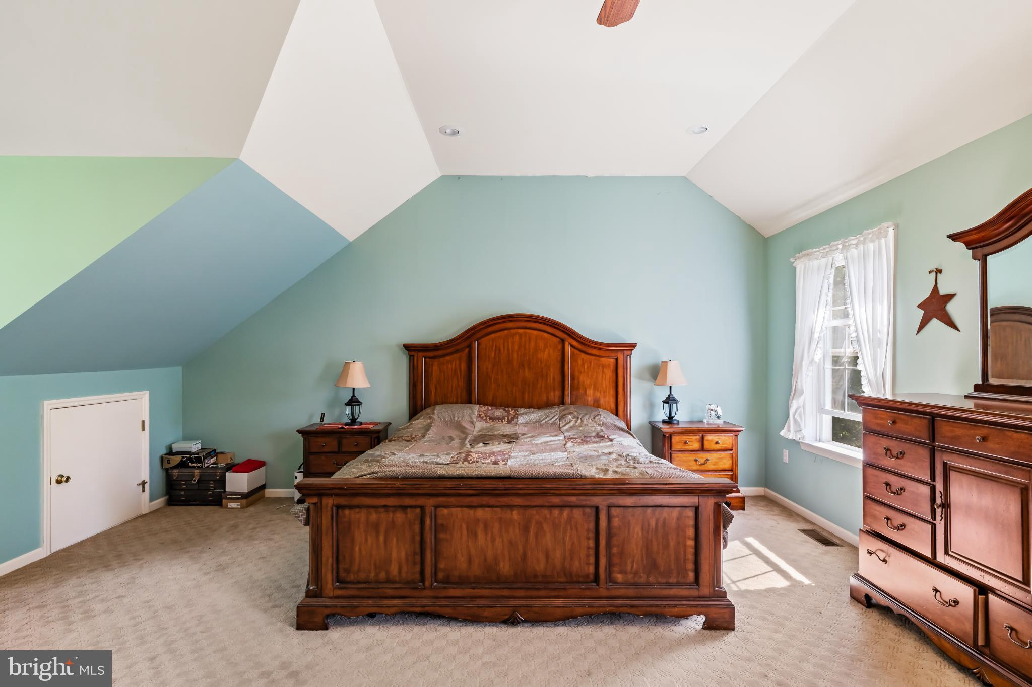 MOUNTAIN VW LK ESTS - Residential