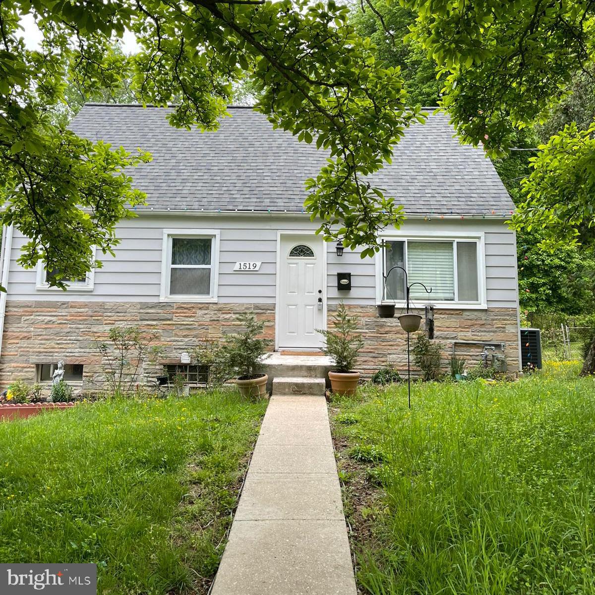 ENGLEWOOD - Residential