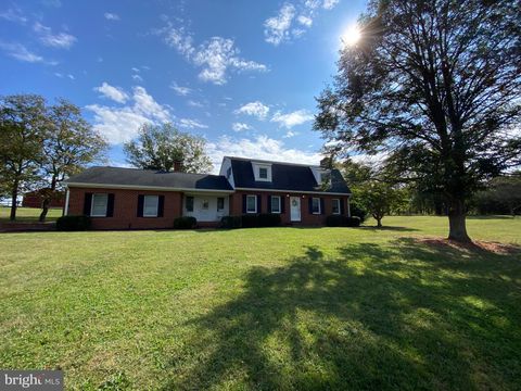 2447 HEADQUARTERS ROAD EDINBURG VA 22824