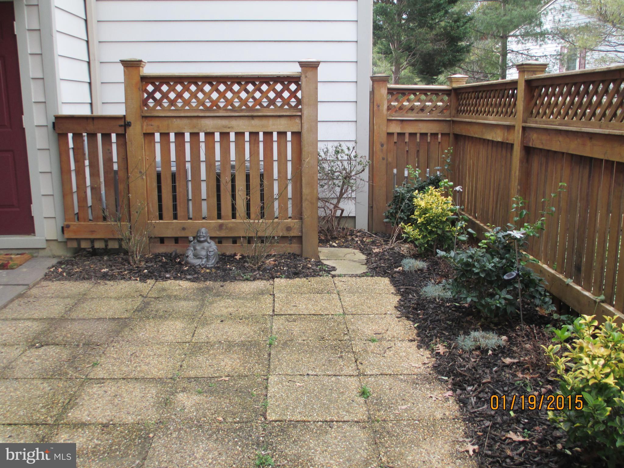 ESSEX HOUSE - Residential Lease