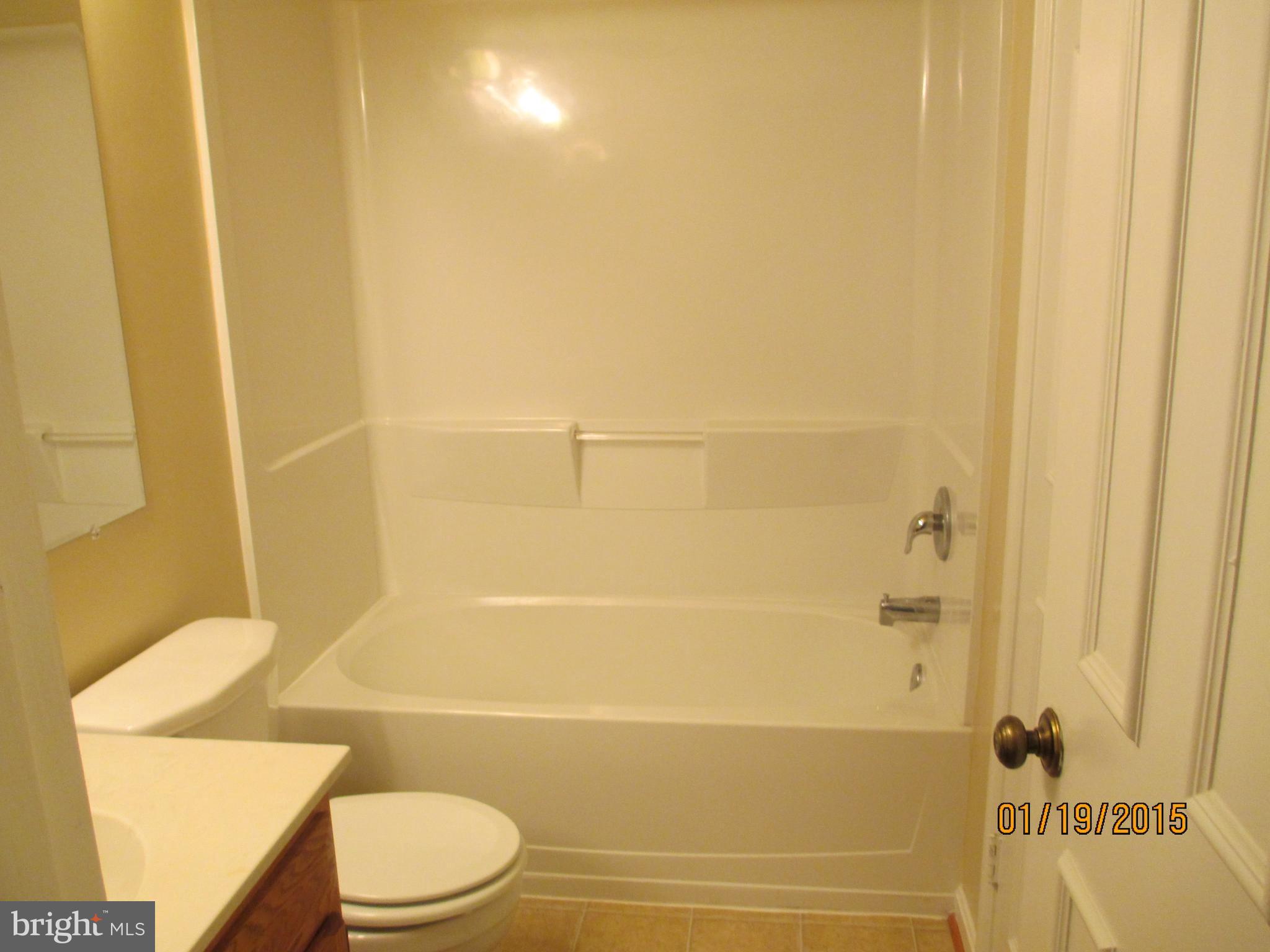 ESSEX HOUSE - Residential Lease