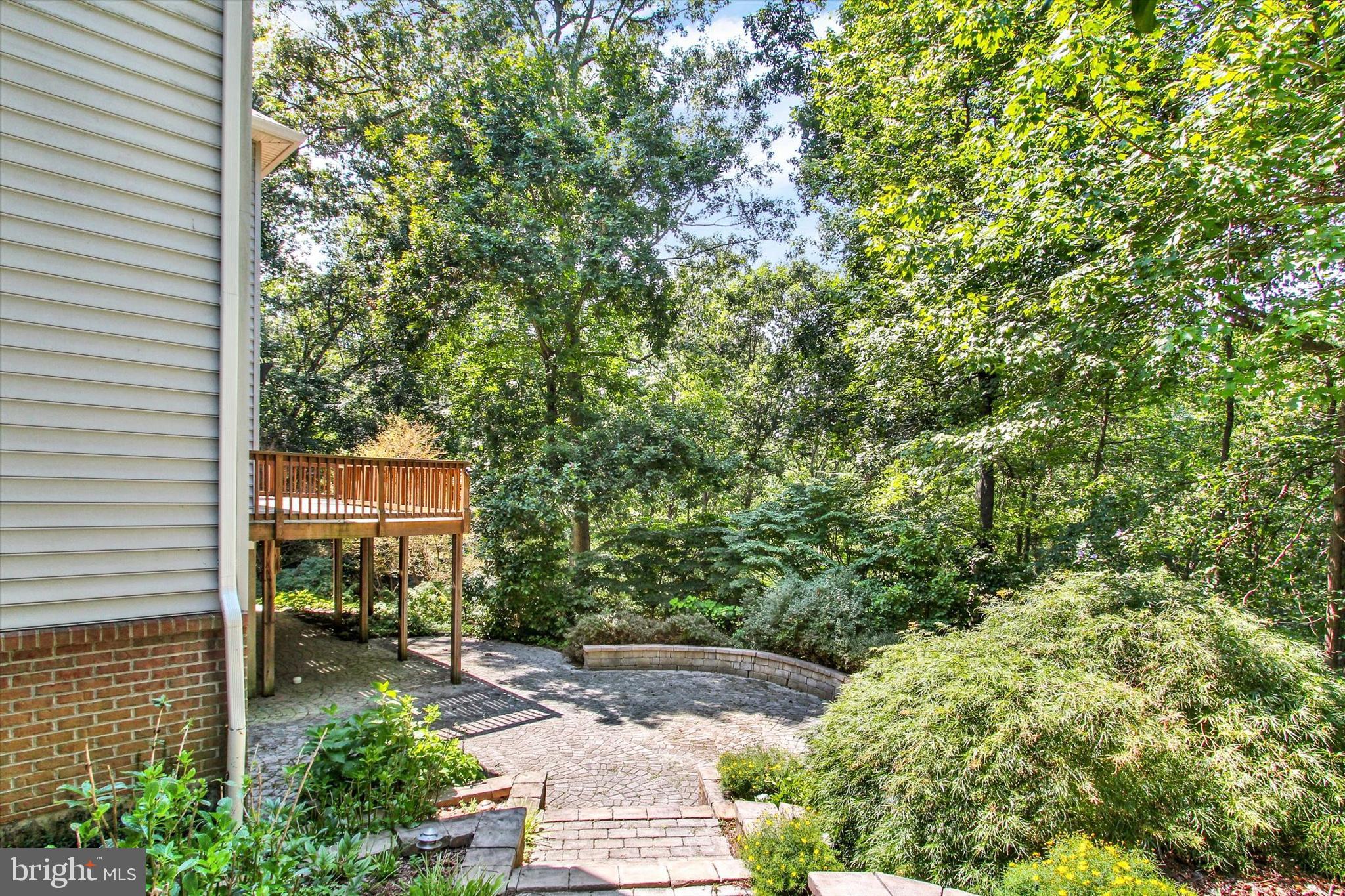 RIVER DOWNS - Residential