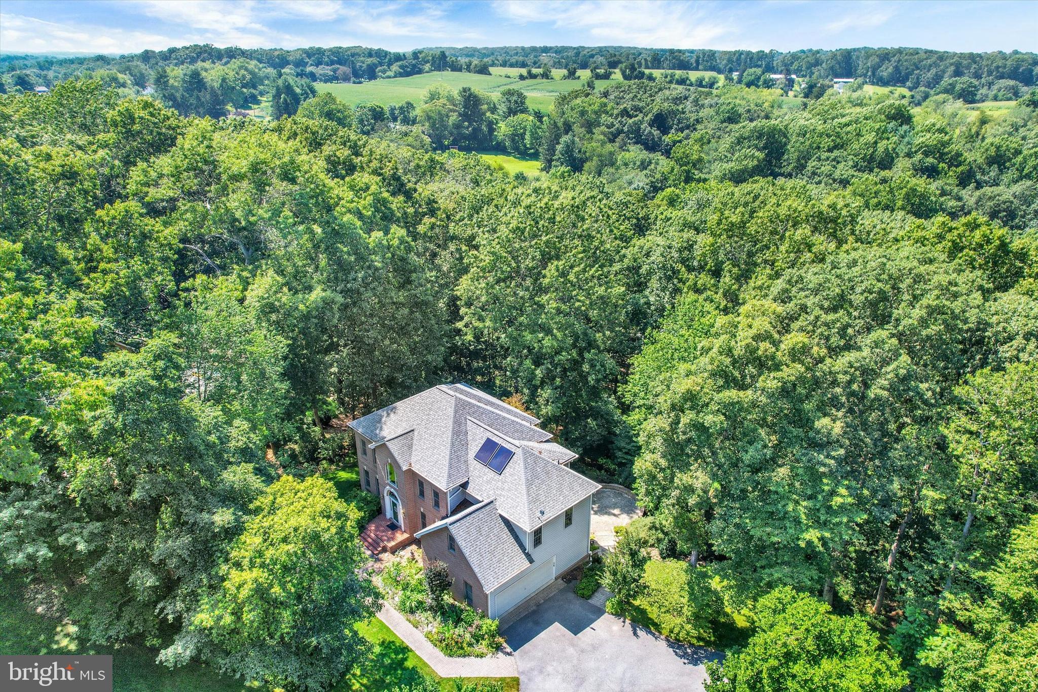 RIVER DOWNS - Residential