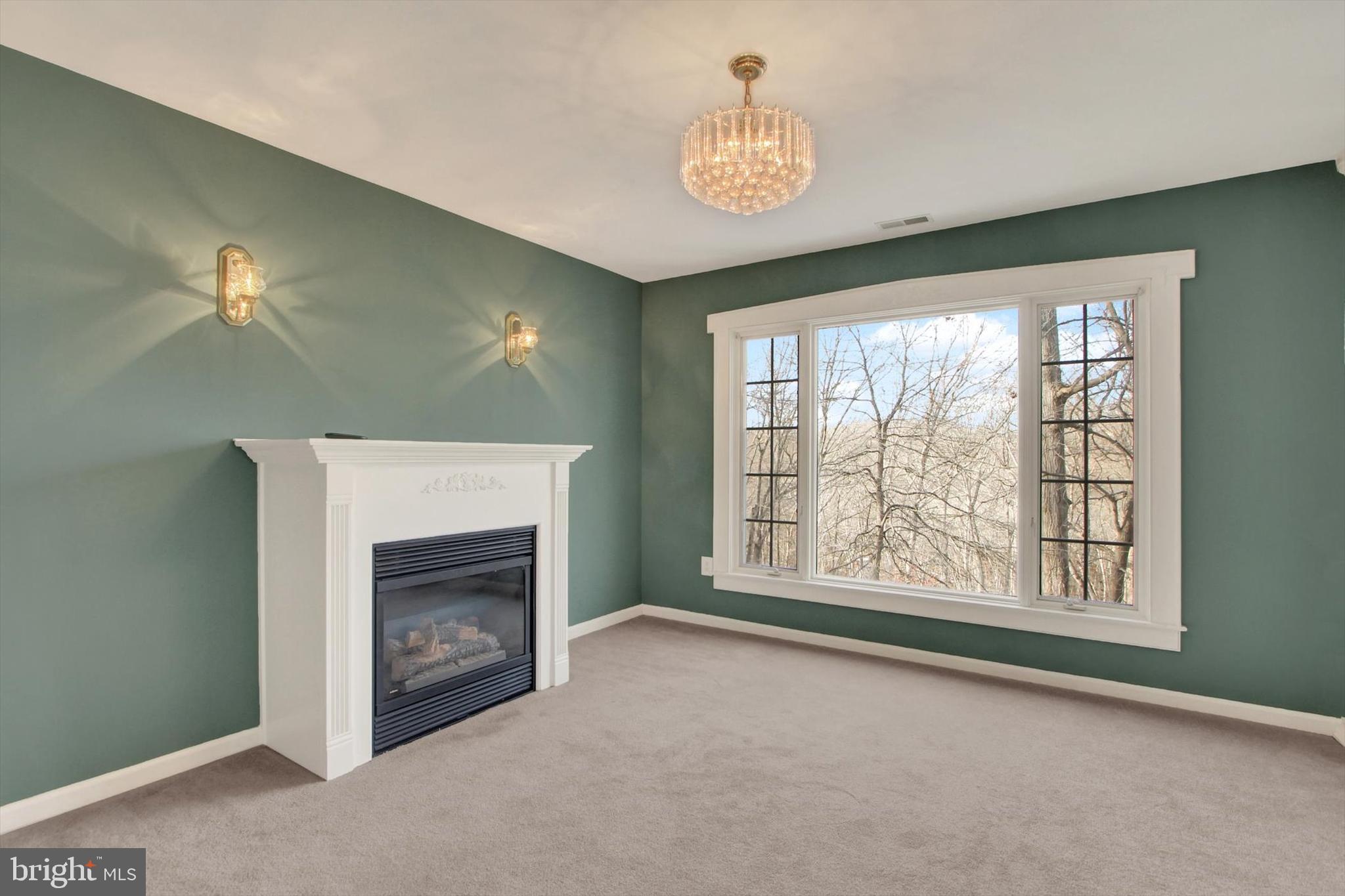 RIVER DOWNS - Residential