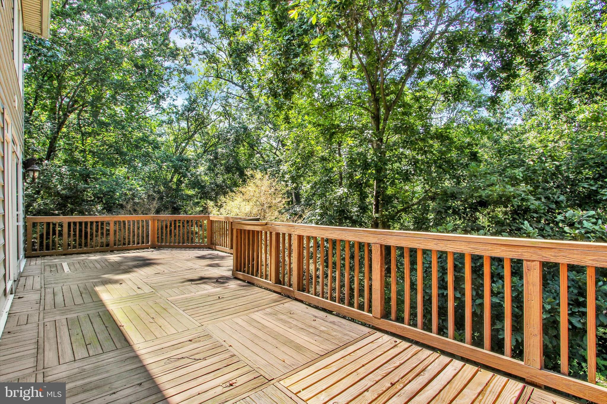 RIVER DOWNS - Residential