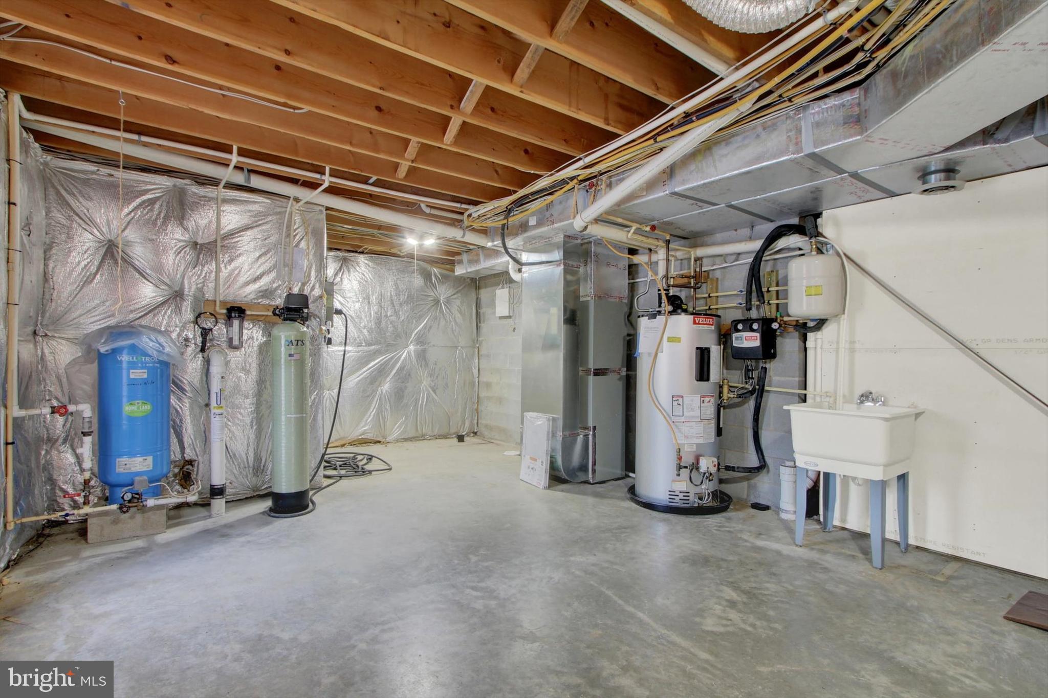 RIVER DOWNS - Residential