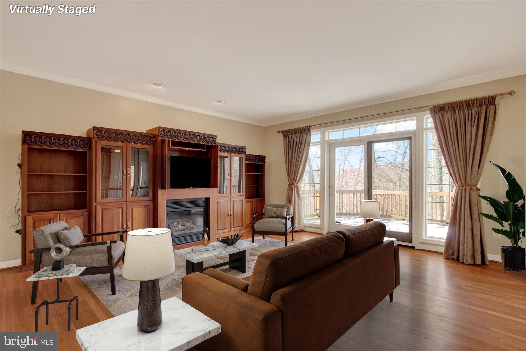 RIVER DOWNS - Residential