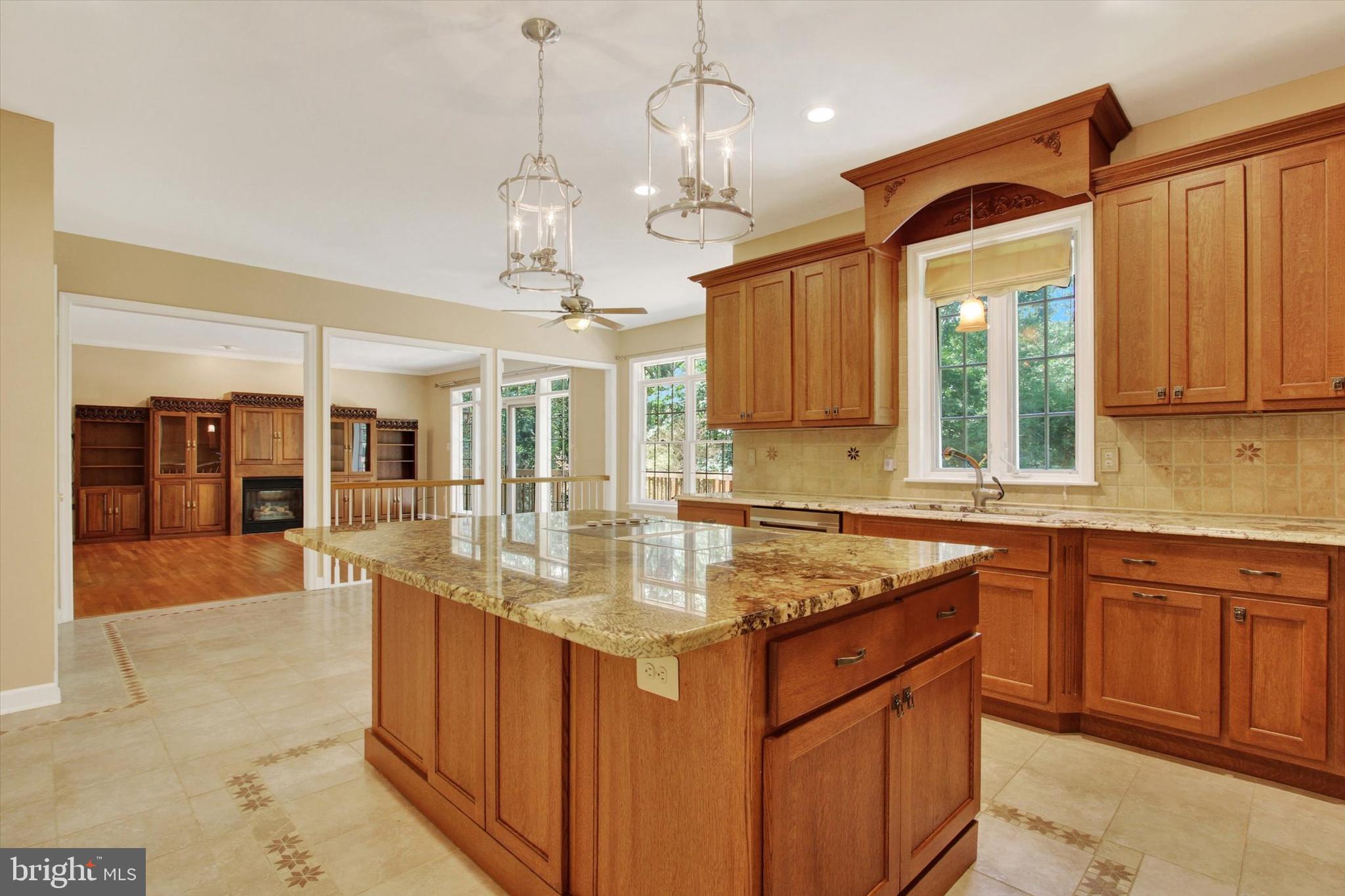 RIVER DOWNS - Residential