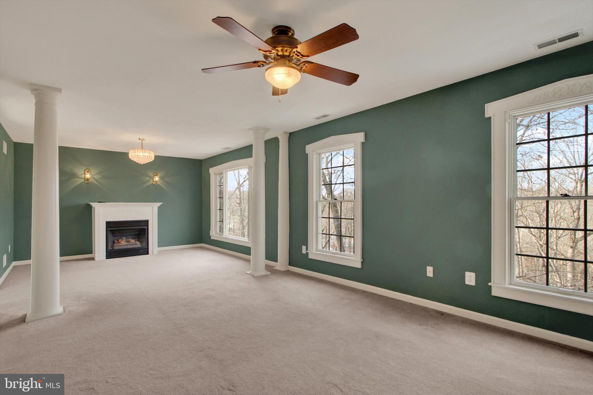 RIVER DOWNS - Residential