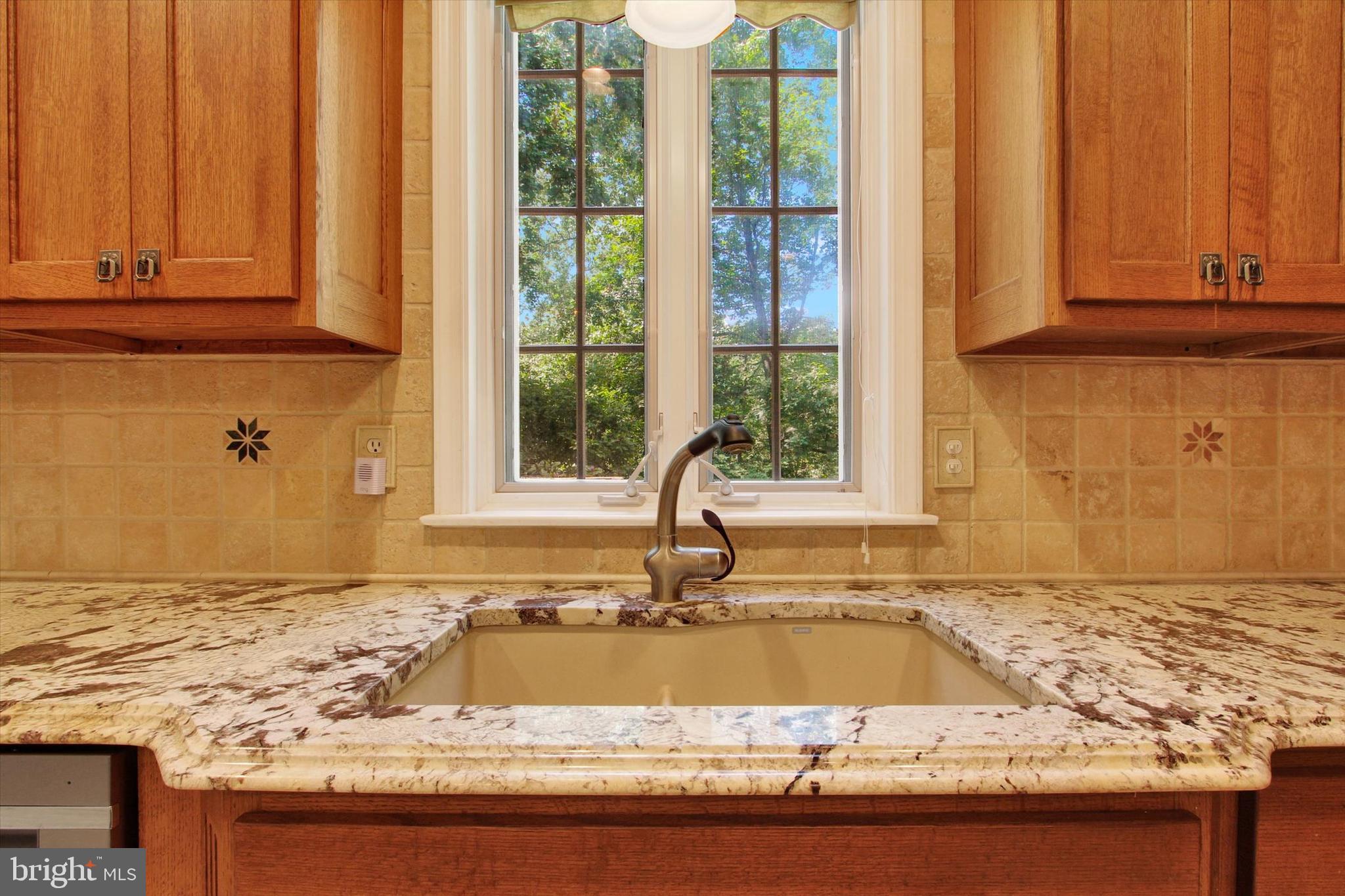 RIVER DOWNS - Residential