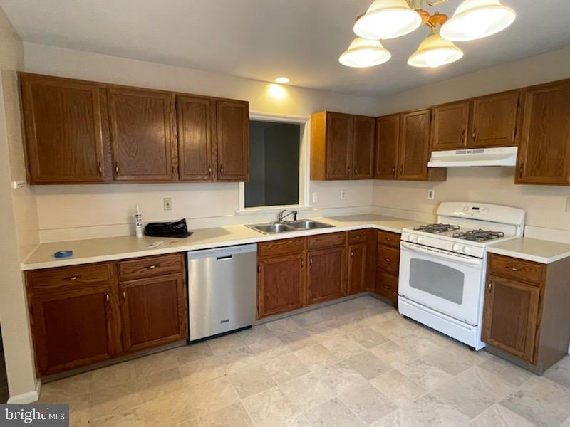 WINGSPREAD - Residential Lease