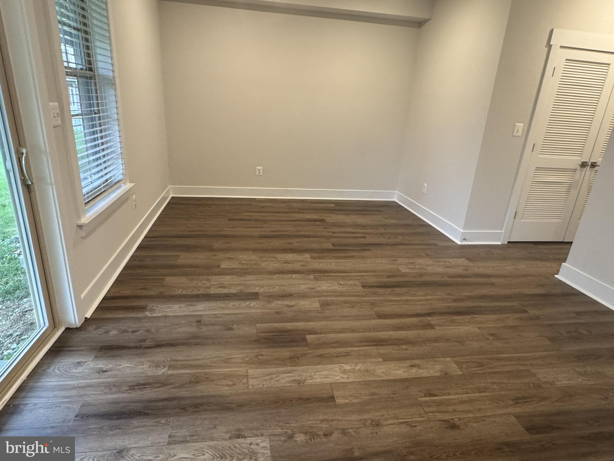 211 POMEGRANATE LANE