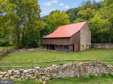4701 EDGES MILL ROAD DOWNINGTOWN PA 19335