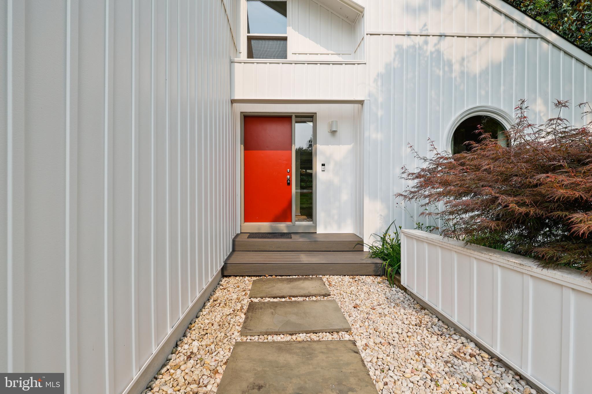 RESTON - Residential