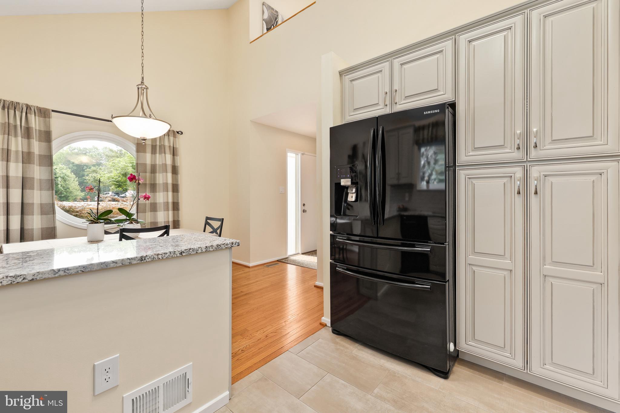 RESTON - Residential