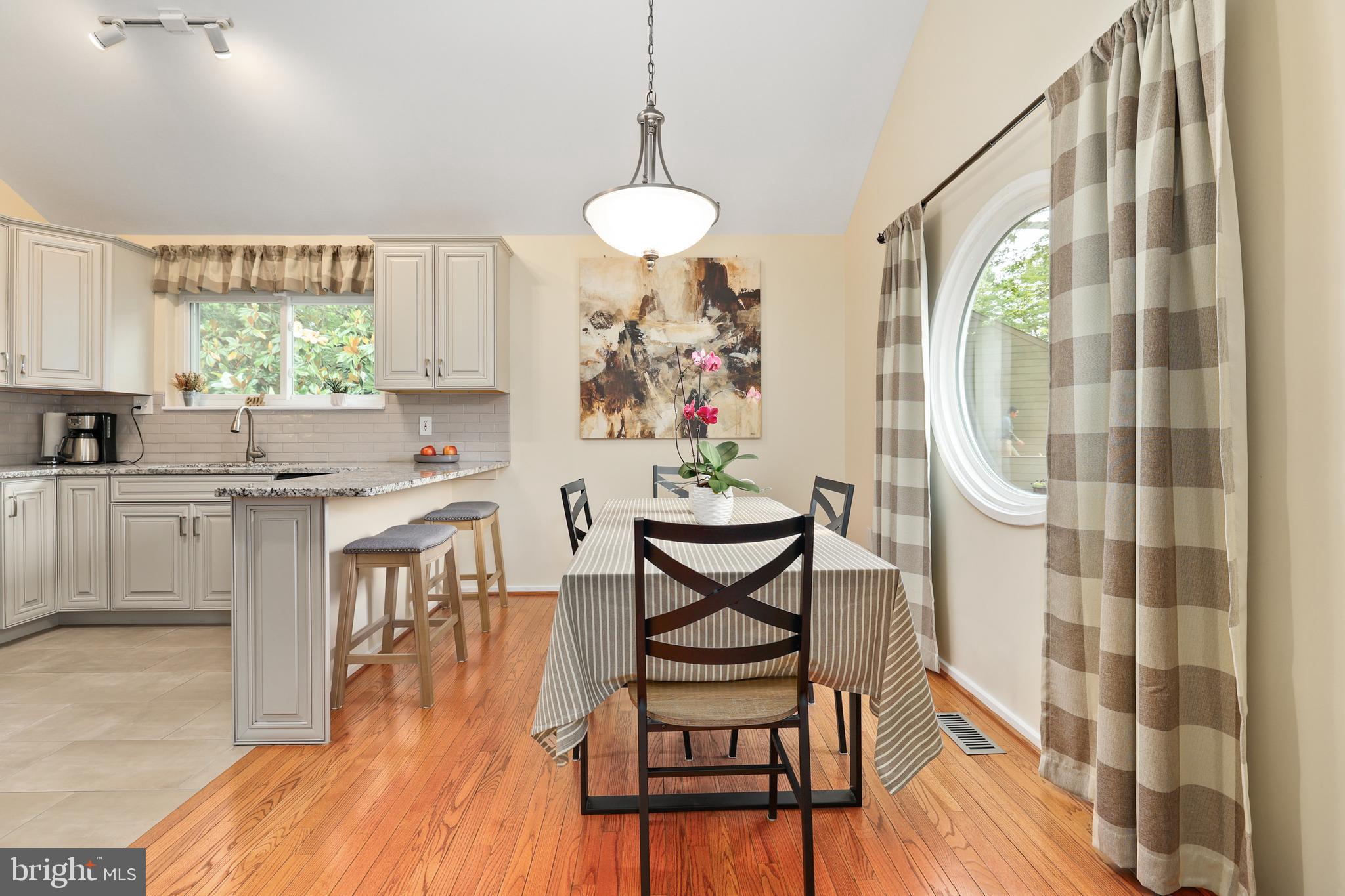 RESTON - Residential