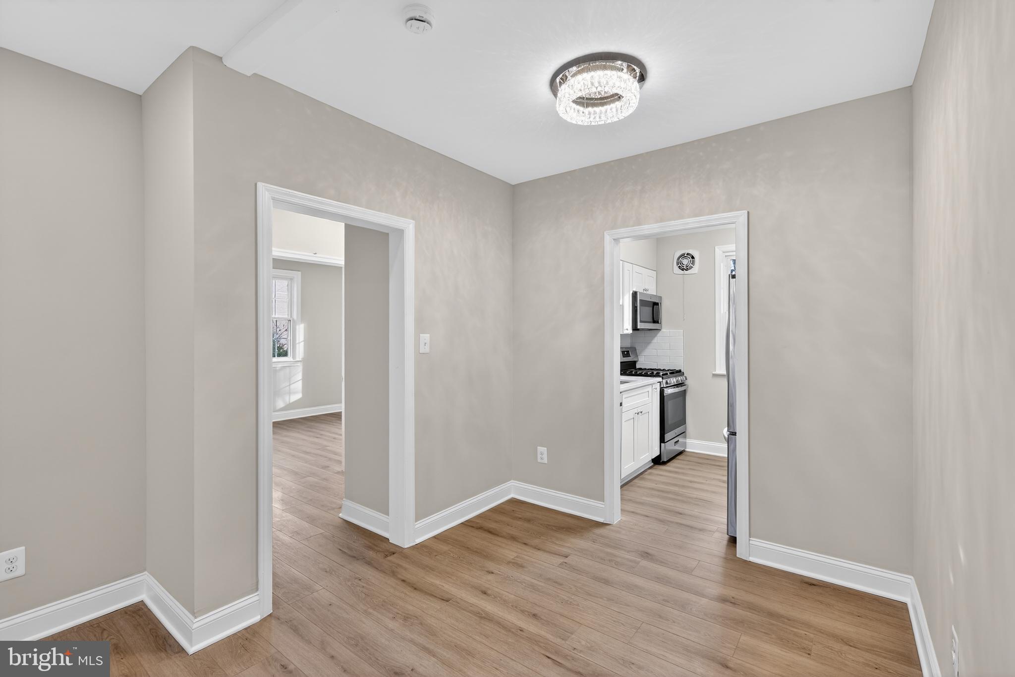 FREDERICK COURTS - Residential