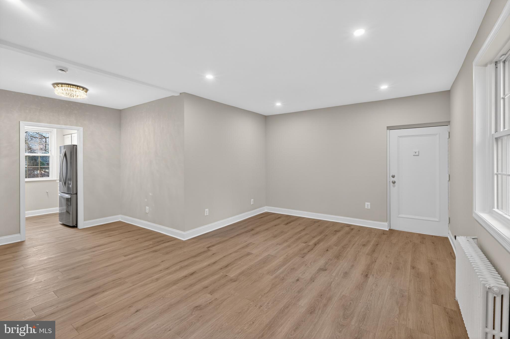 FREDERICK COURTS - Residential